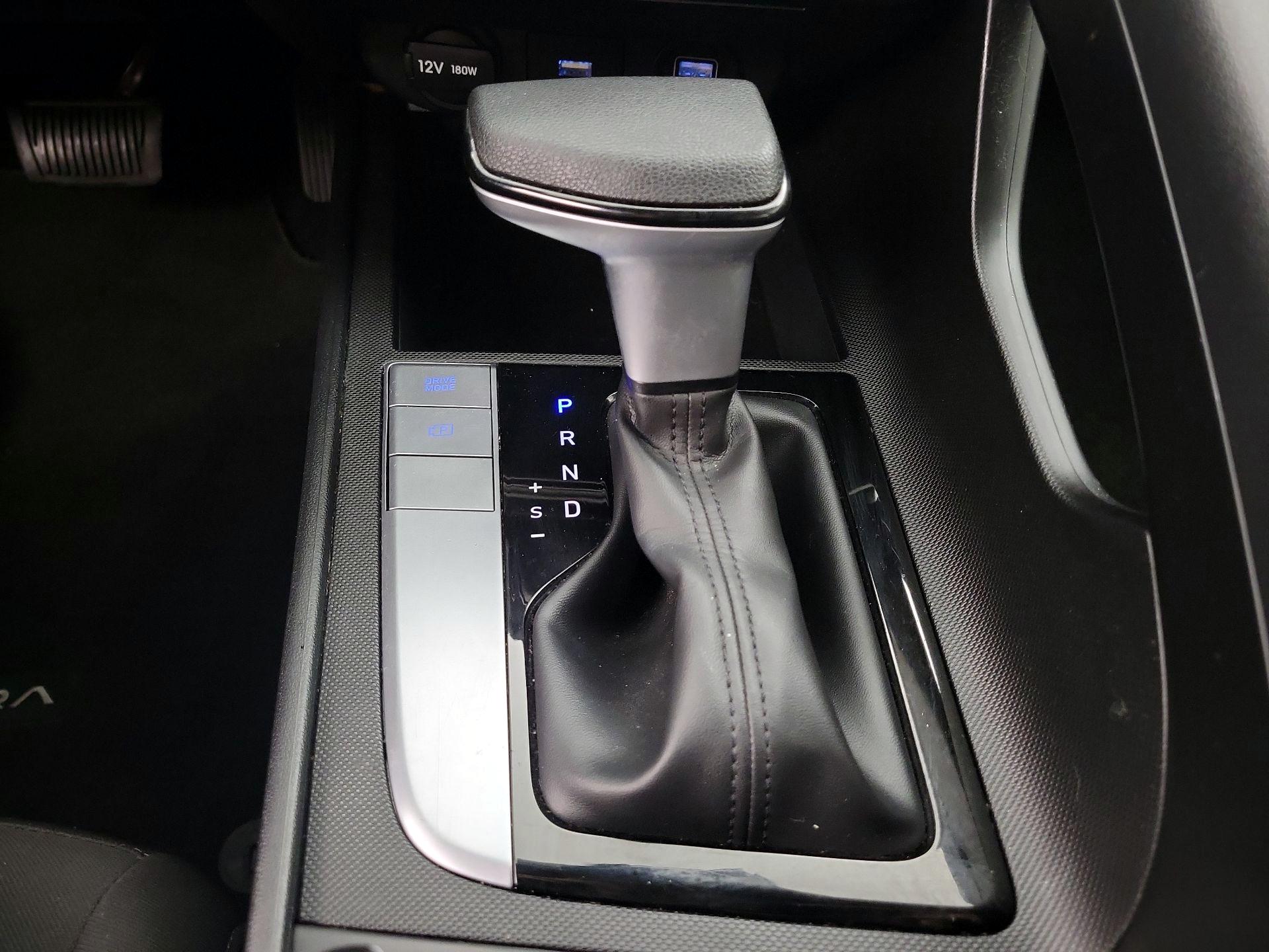 Thumbnail: 2023 Hyundai Elantra - 17