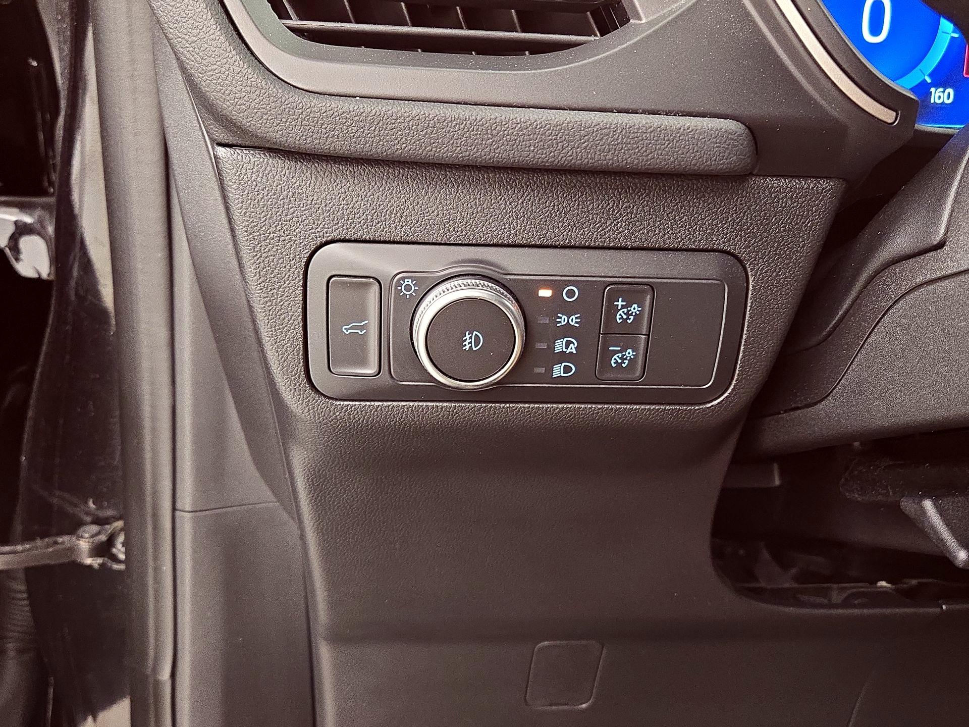 Thumbnail: 2022 Ford Escape - 13