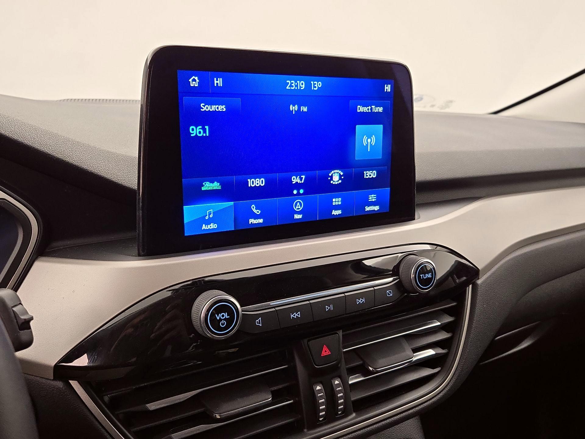 Thumbnail: 2022 Ford Escape - 16