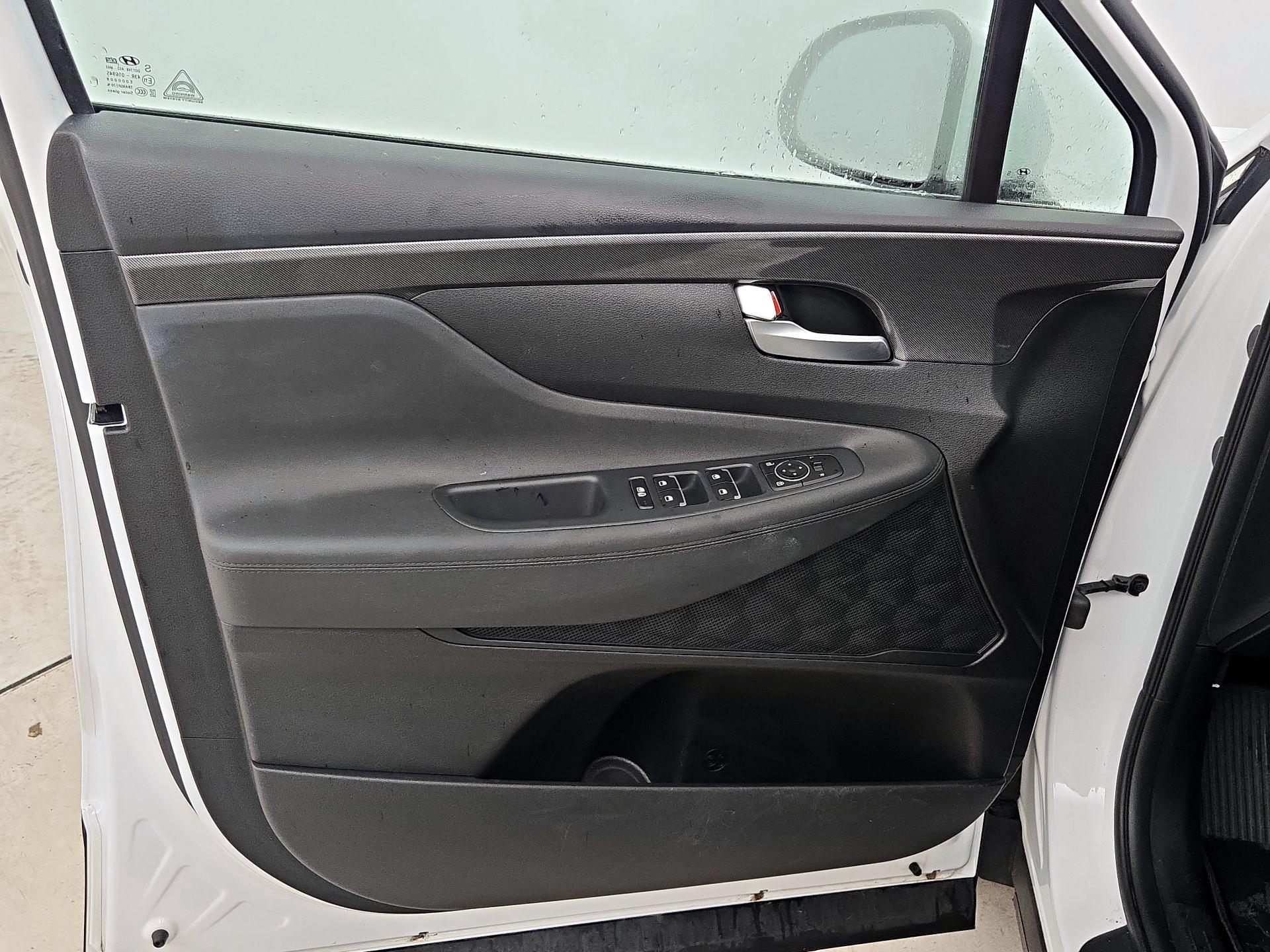 Thumbnail: 2023 Hyundai Santa Fe - 12