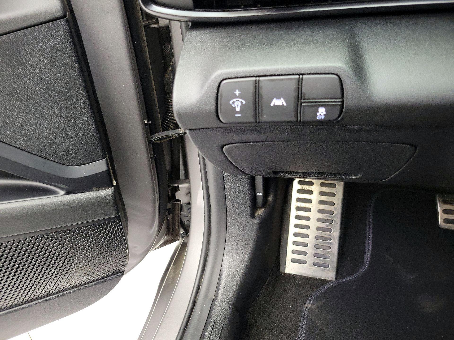 Thumbnail: 2023 Hyundai Elantra - 13