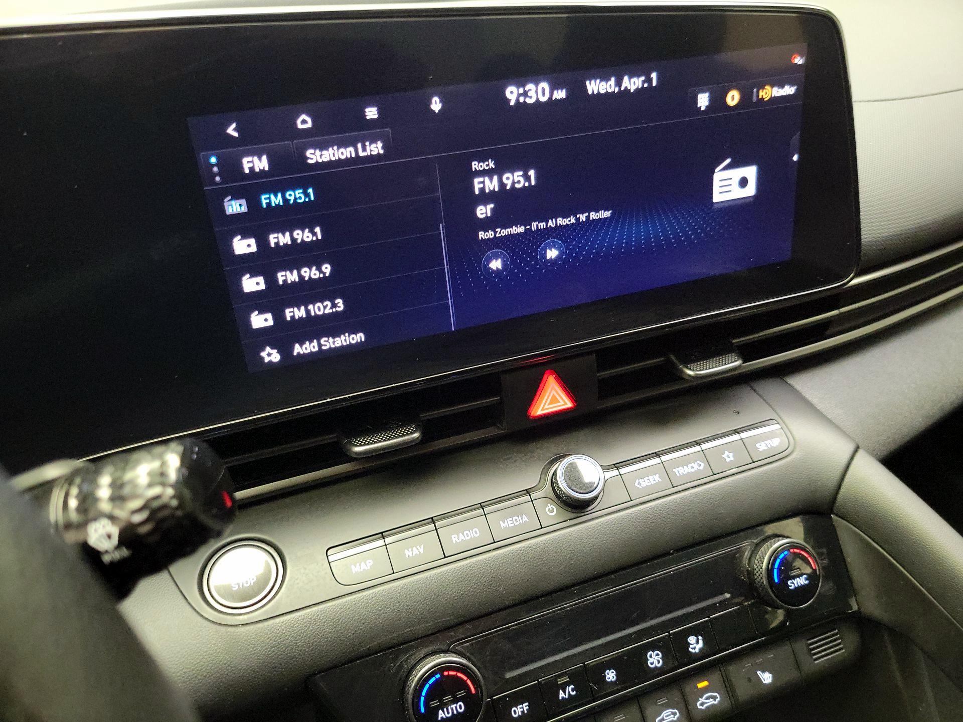 Thumbnail: 2023 Hyundai Elantra - 16