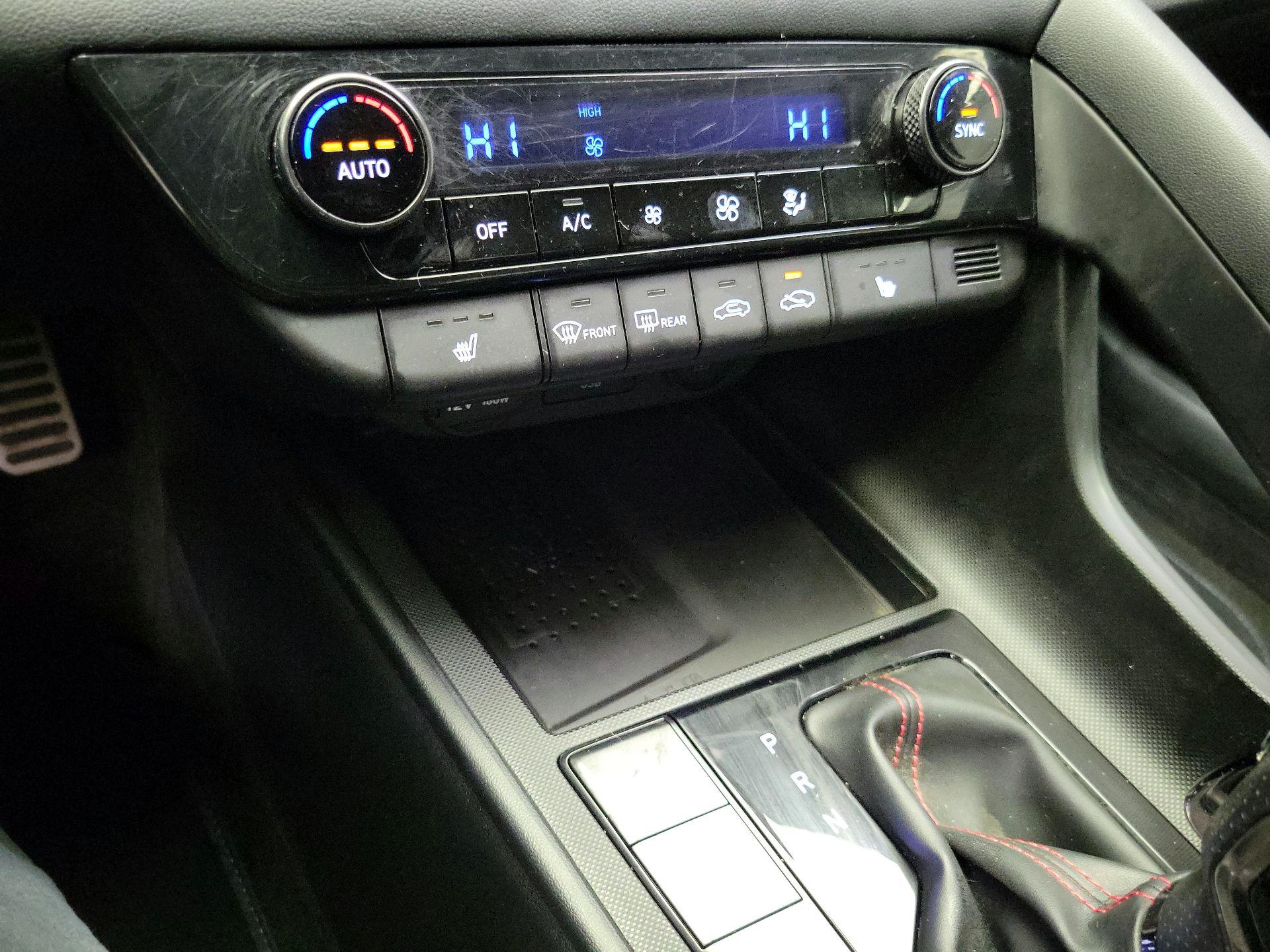 Thumbnail: 2023 Hyundai Elantra - 17