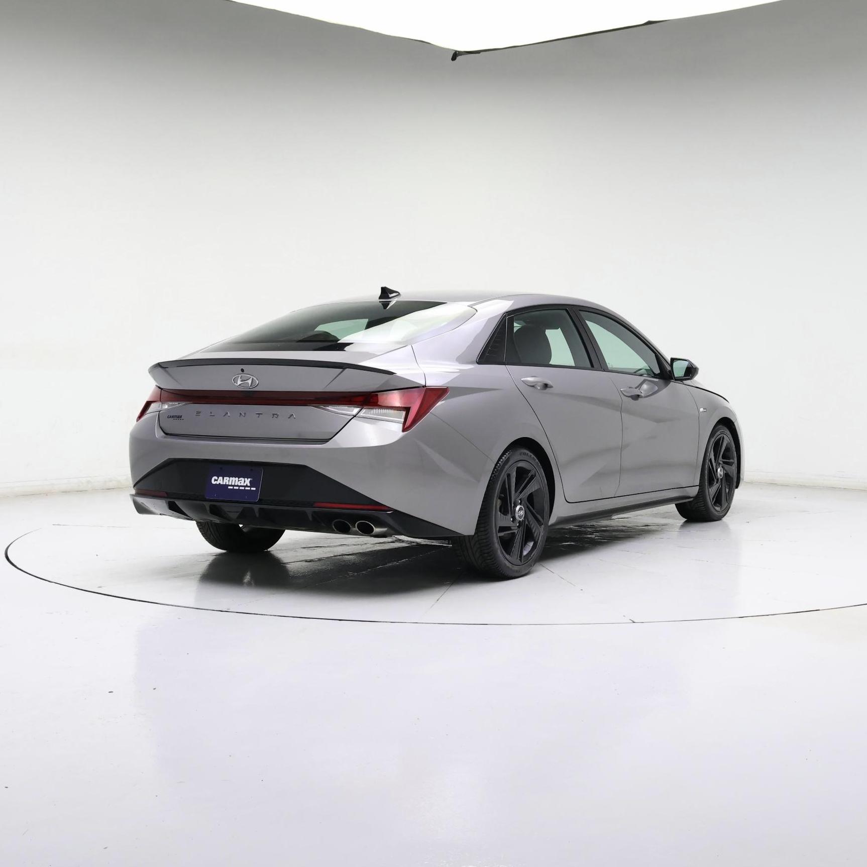 Thumbnail: 2023 Hyundai Elantra - 8