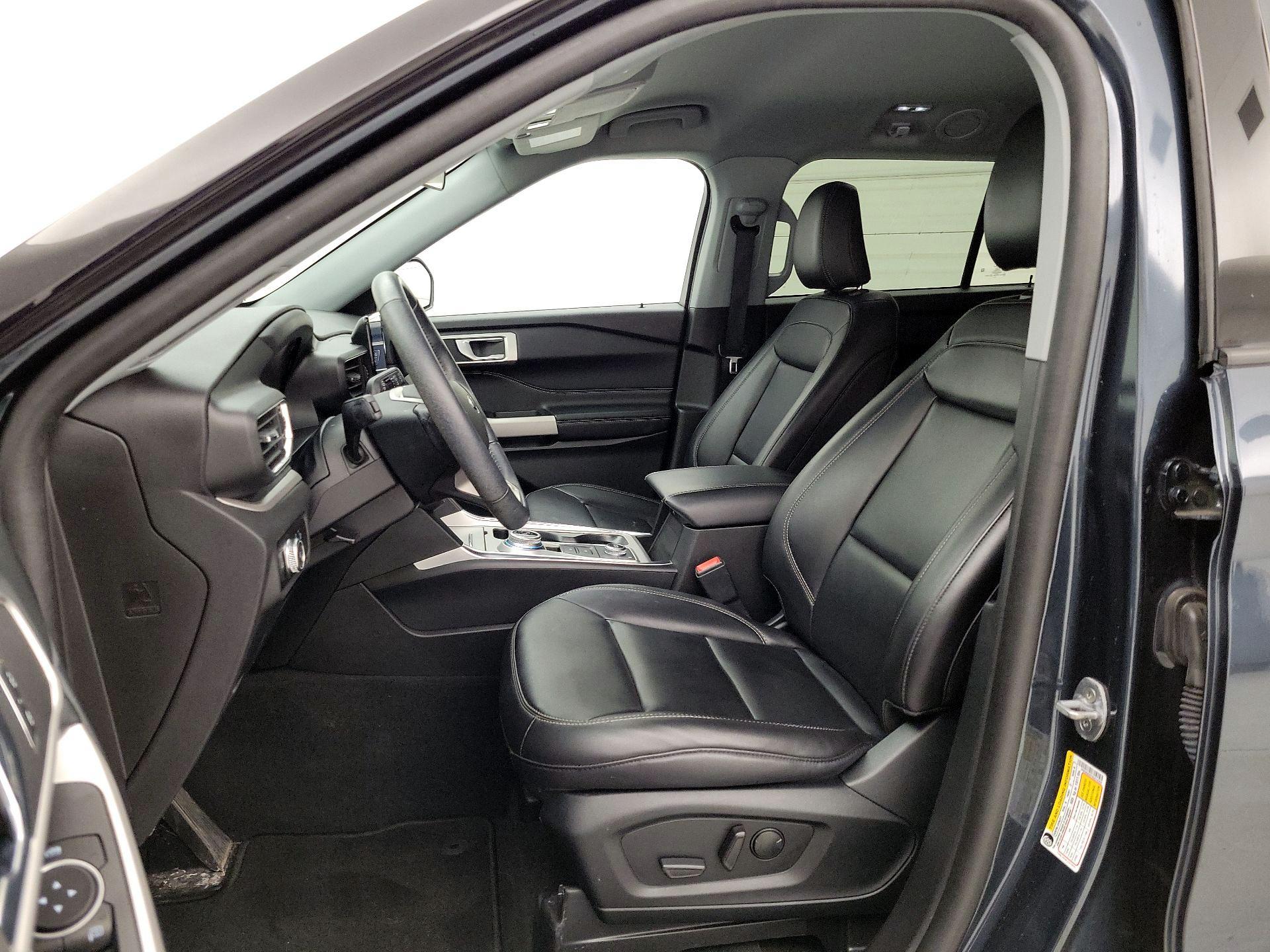 Thumbnail: 2022 Ford Explorer - 11