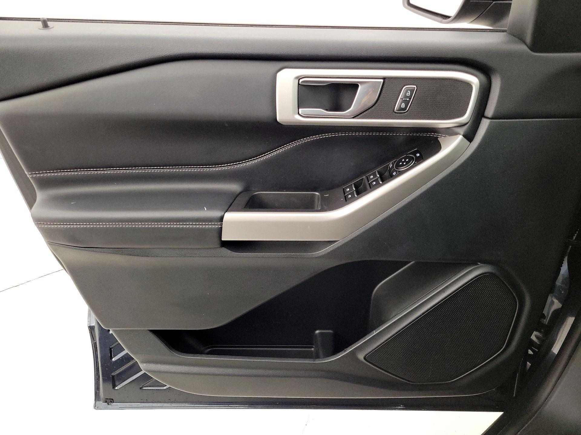 Thumbnail: 2022 Ford Explorer - 12