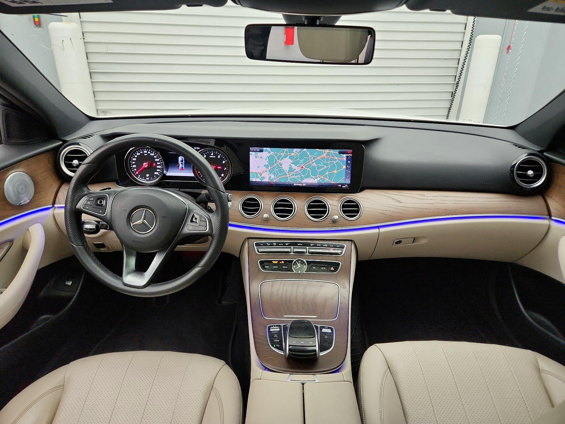Thumbnail: 2018 Mercedes-Benz E-Class - 9