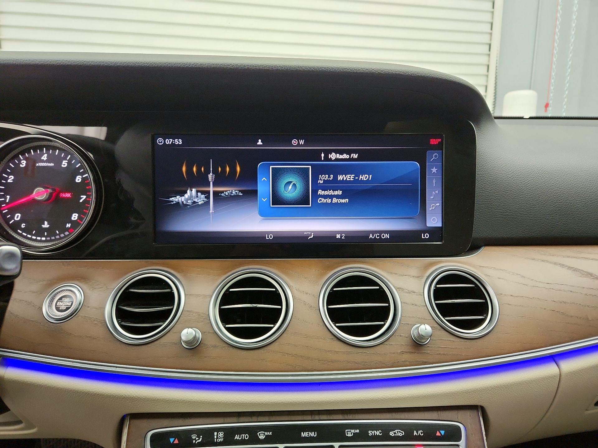 Thumbnail: 2018 Mercedes-Benz E-Class - 16