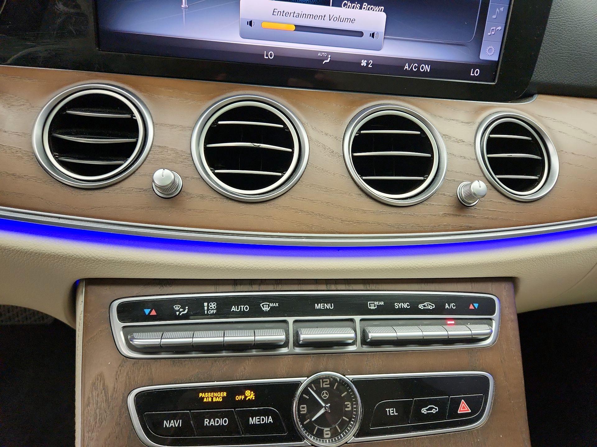 Thumbnail: 2018 Mercedes-Benz E-Class - 17