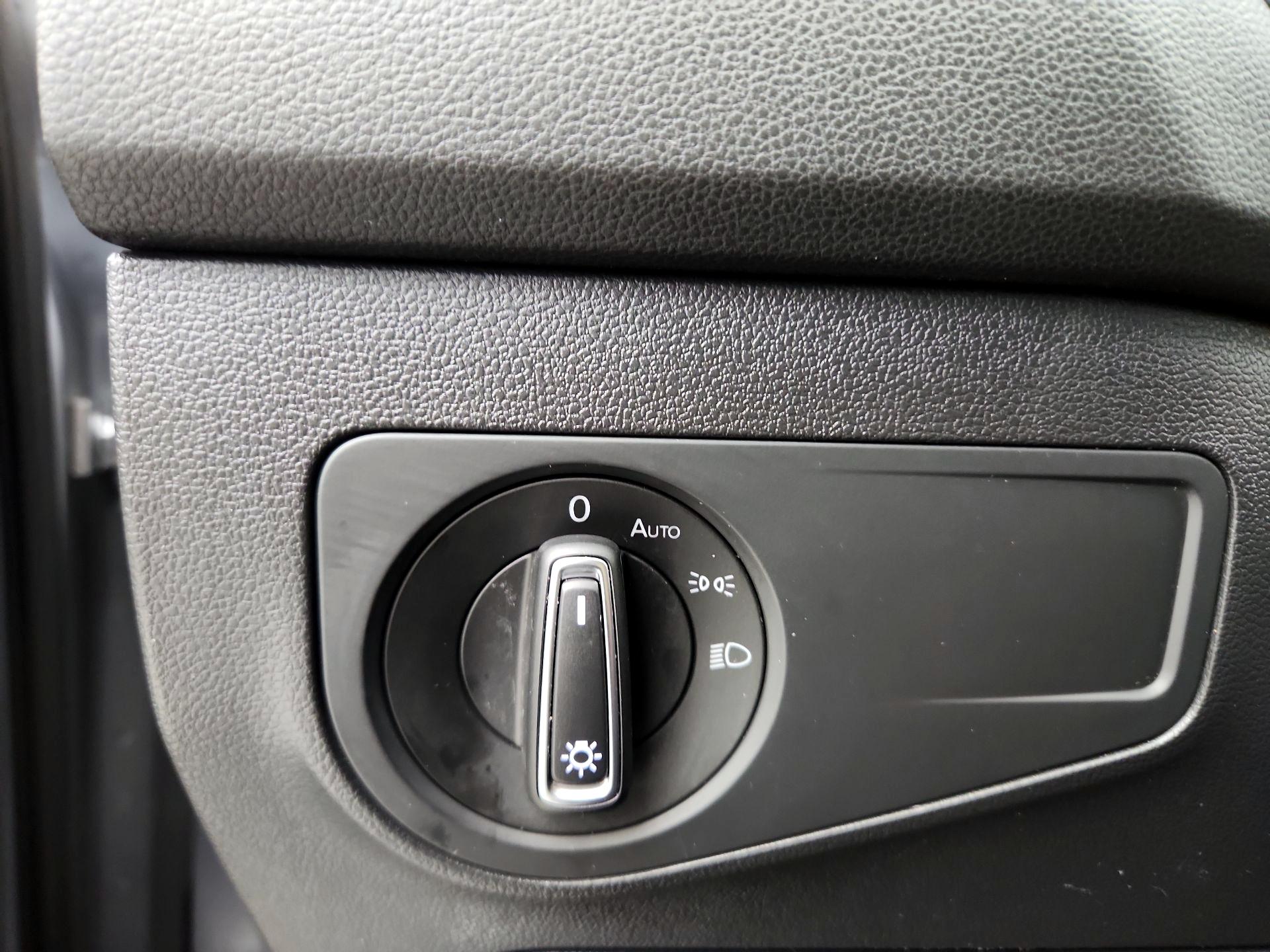 Thumbnail: 2022 Volkswagen Tiguan - 13