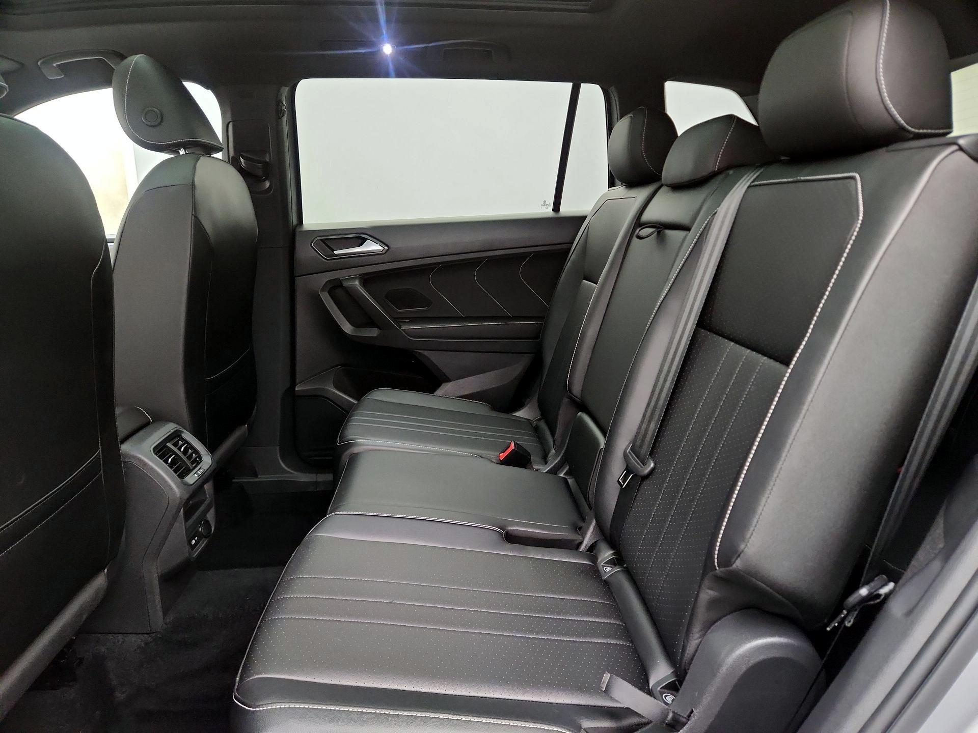 Thumbnail: 2022 Volkswagen Tiguan - 20