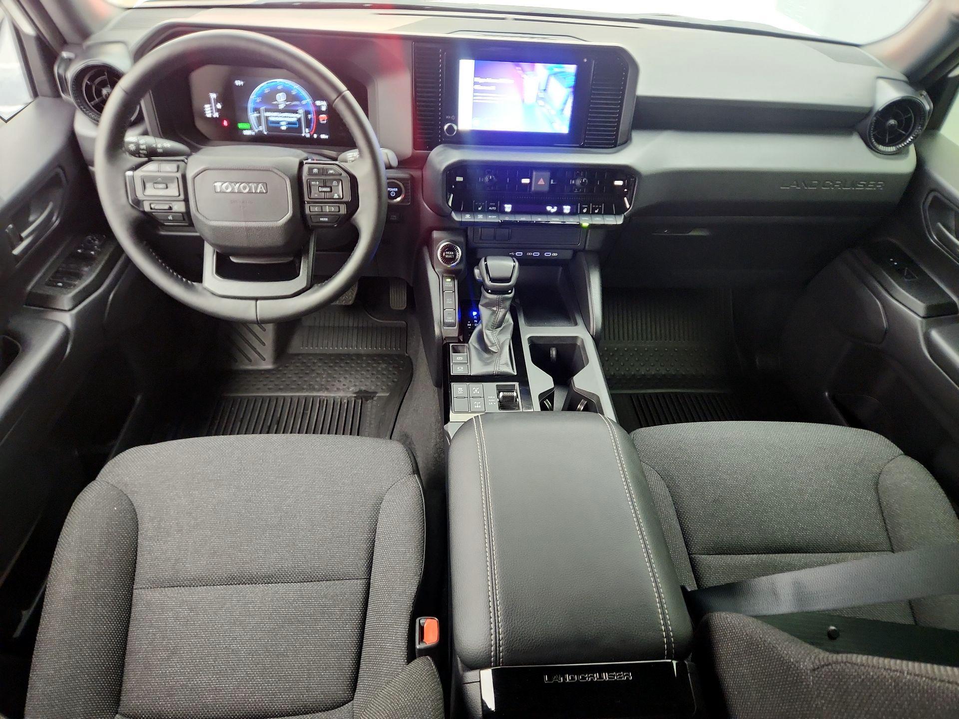 Thumbnail: 2025 Toyota Land Cruiser - 9