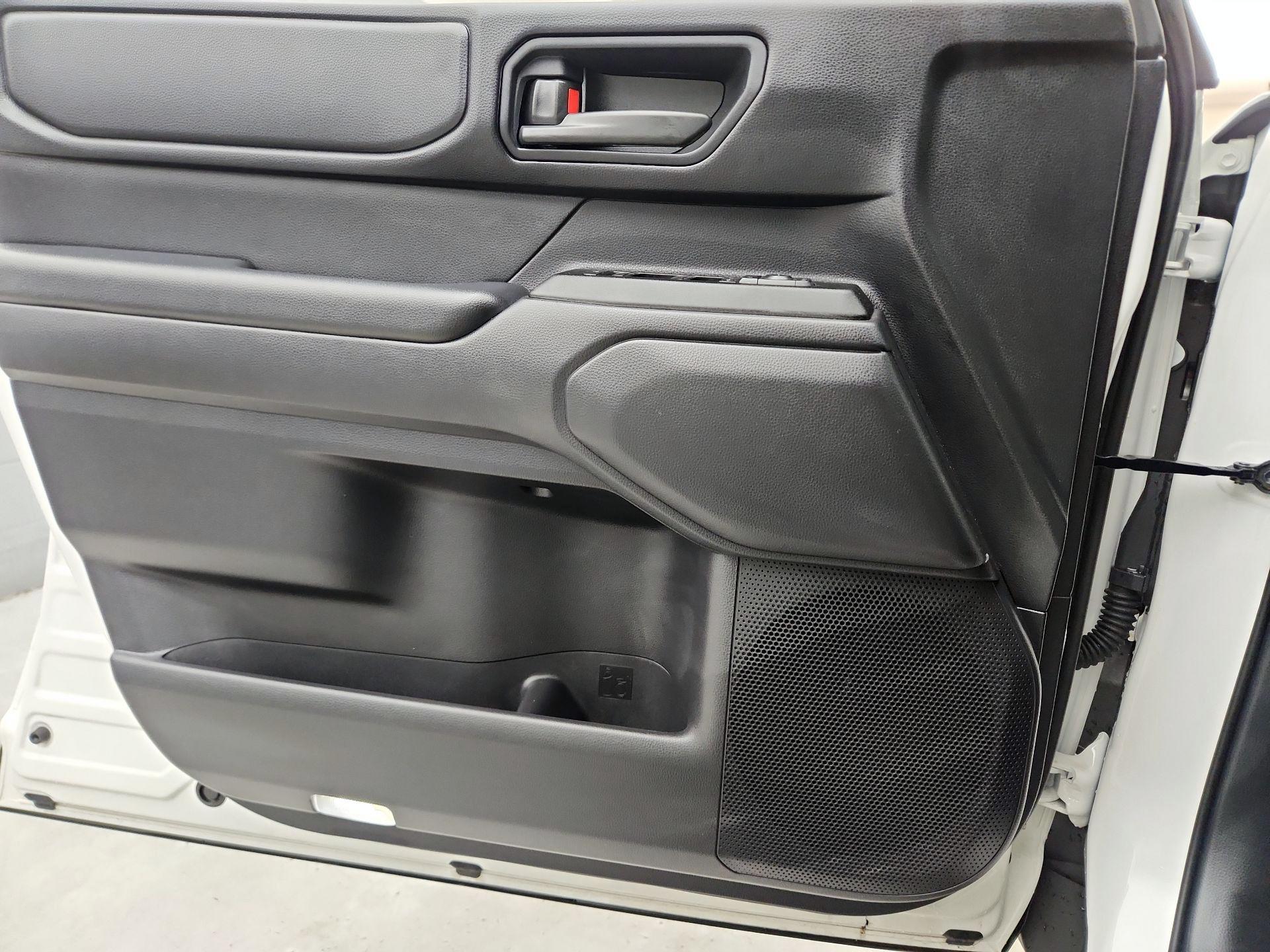 Thumbnail: 2025 Toyota Land Cruiser - 12