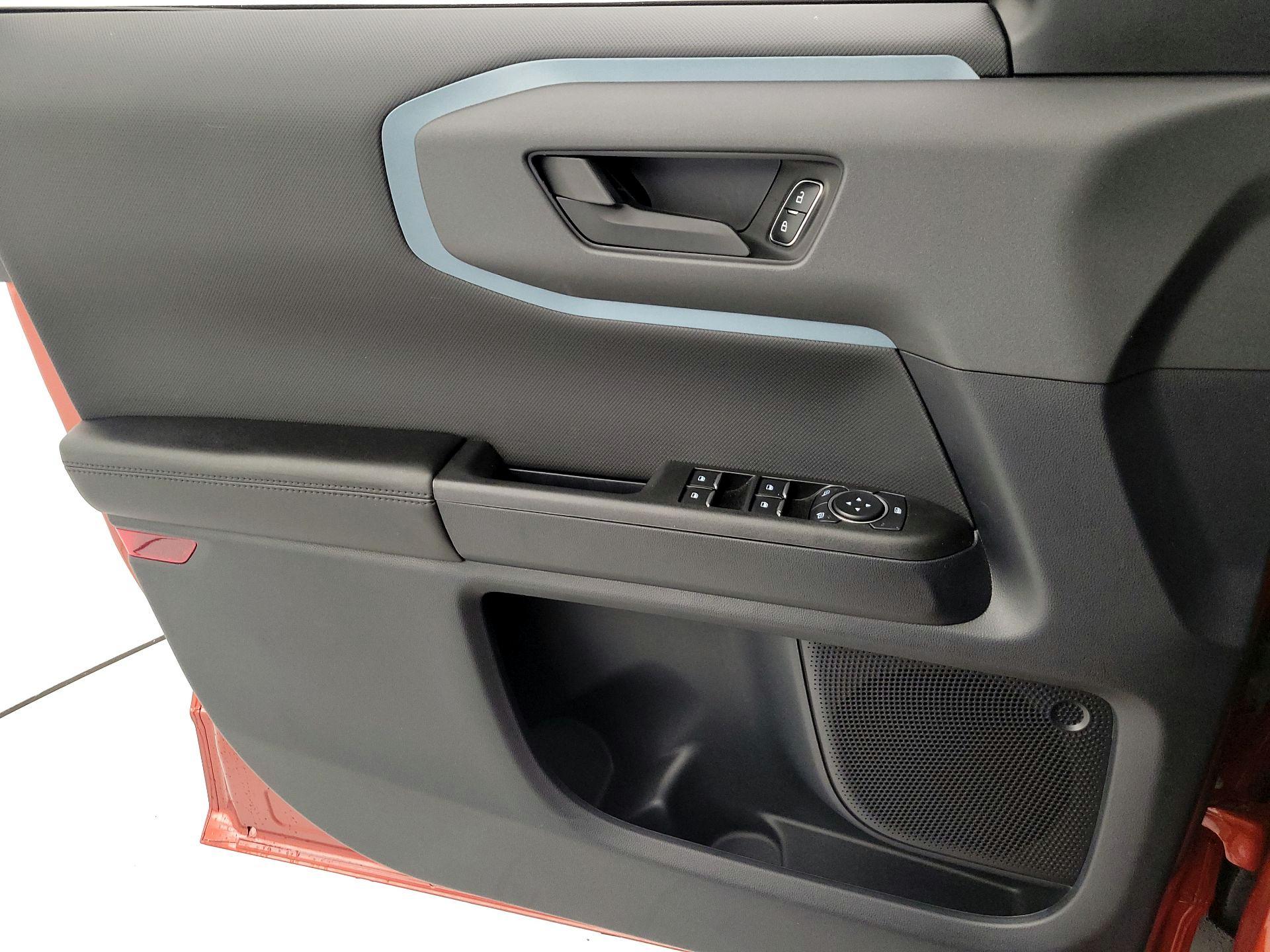 Thumbnail: 2023 Ford Bronco Sport - 12