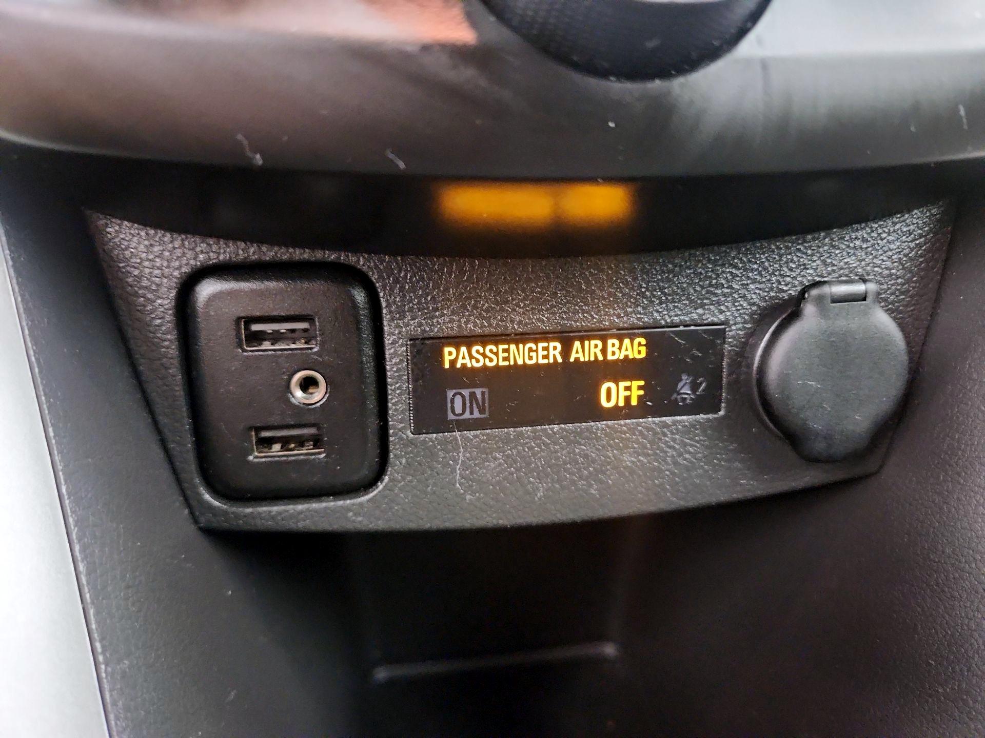 Thumbnail: 2020 Chevrolet Trax - 18