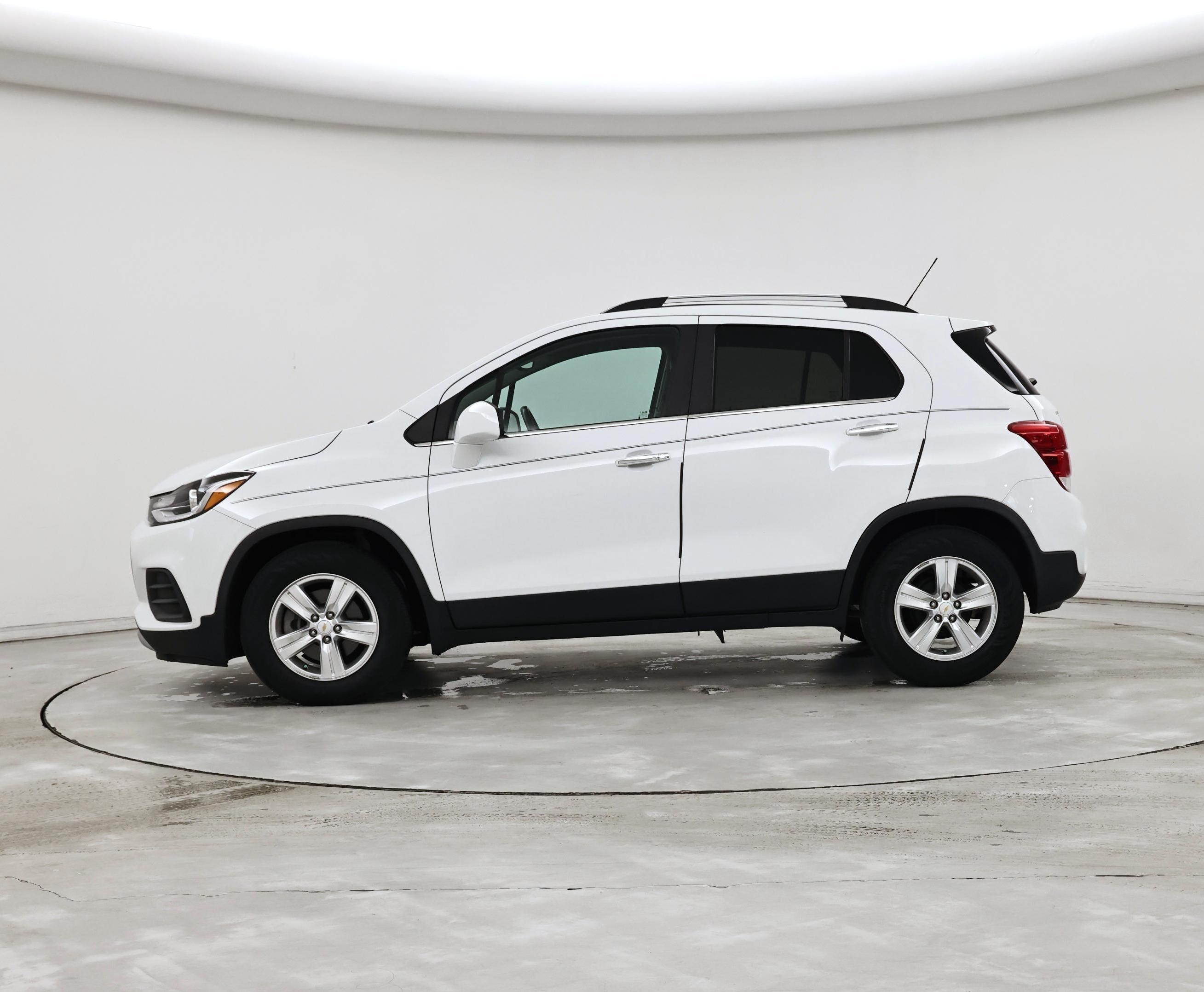 Thumbnail: 2020 Chevrolet Trax - 3