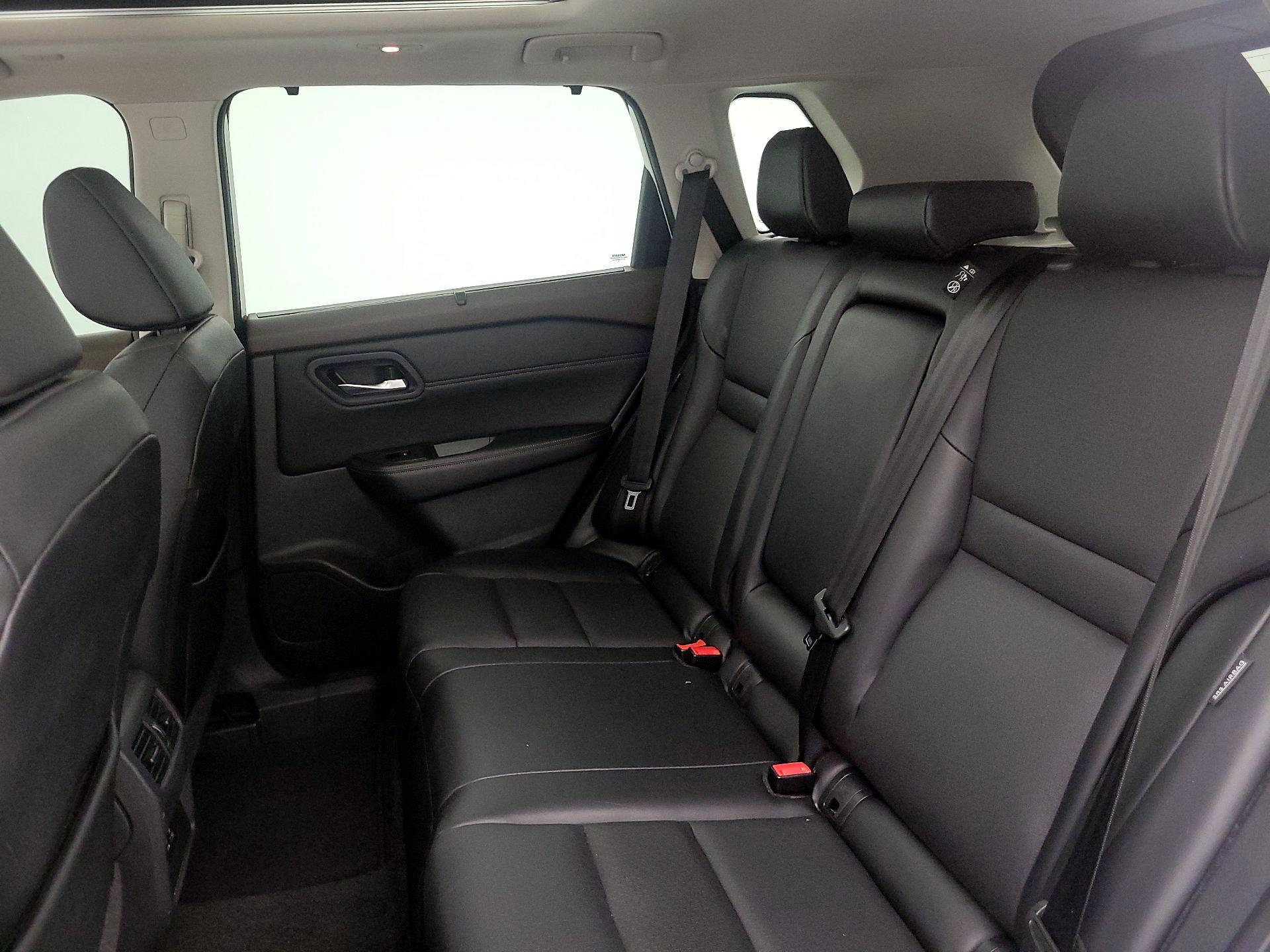 Thumbnail: 2022 Nissan Rogue - 20