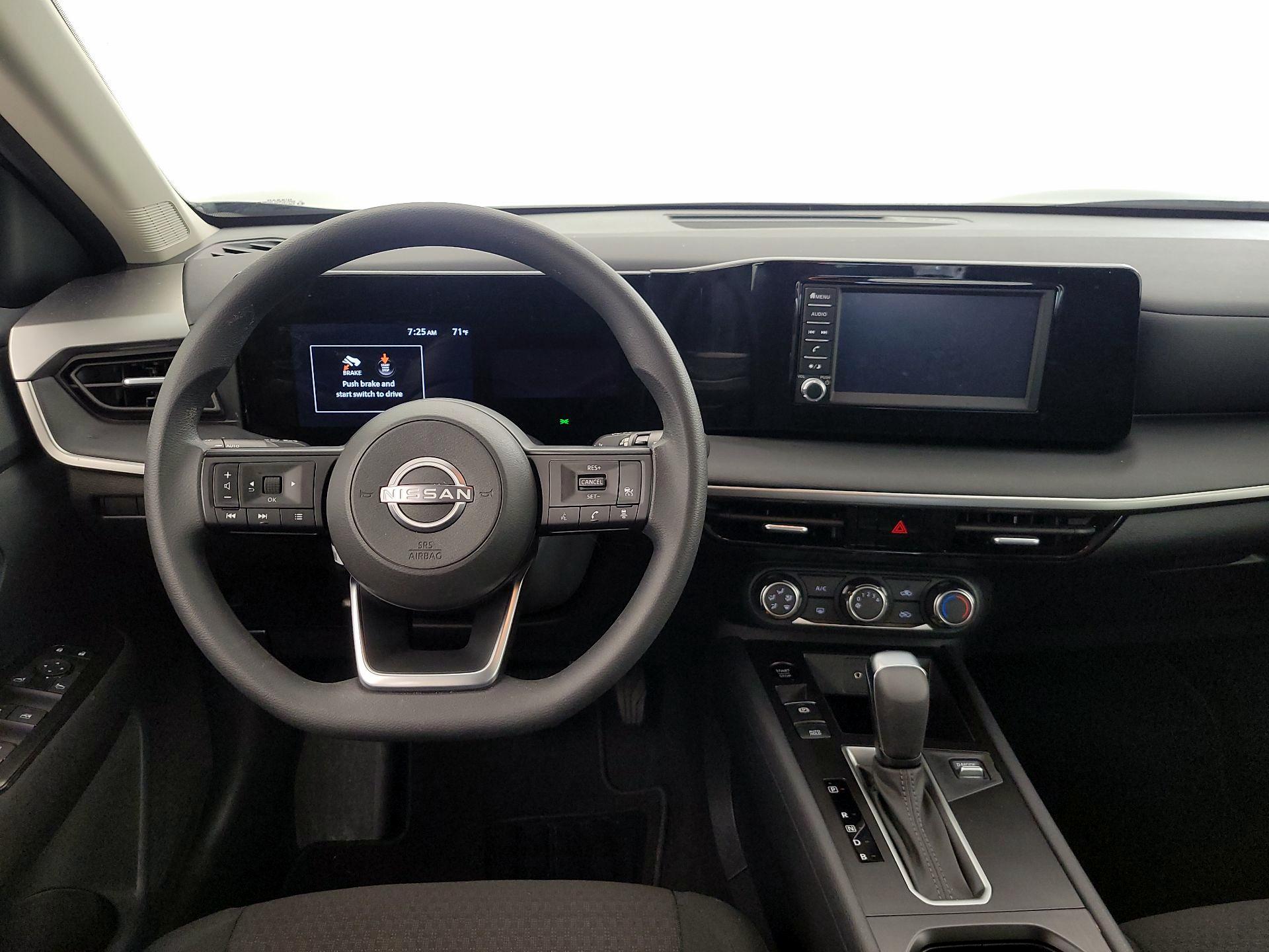 Thumbnail: 2025 Nissan Kicks - 10