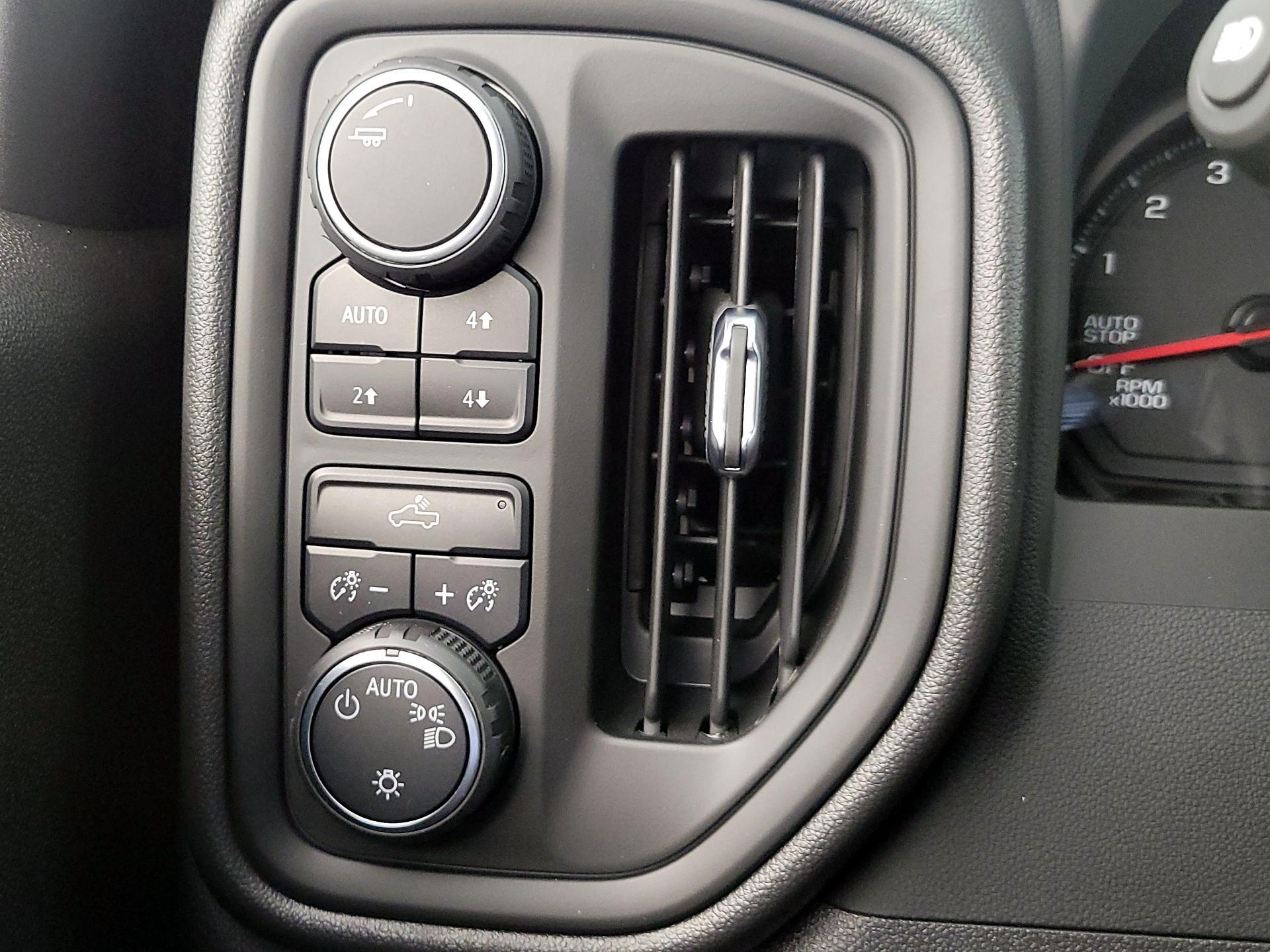 Thumbnail: 2025 Chevrolet Silverado 1500 - 13