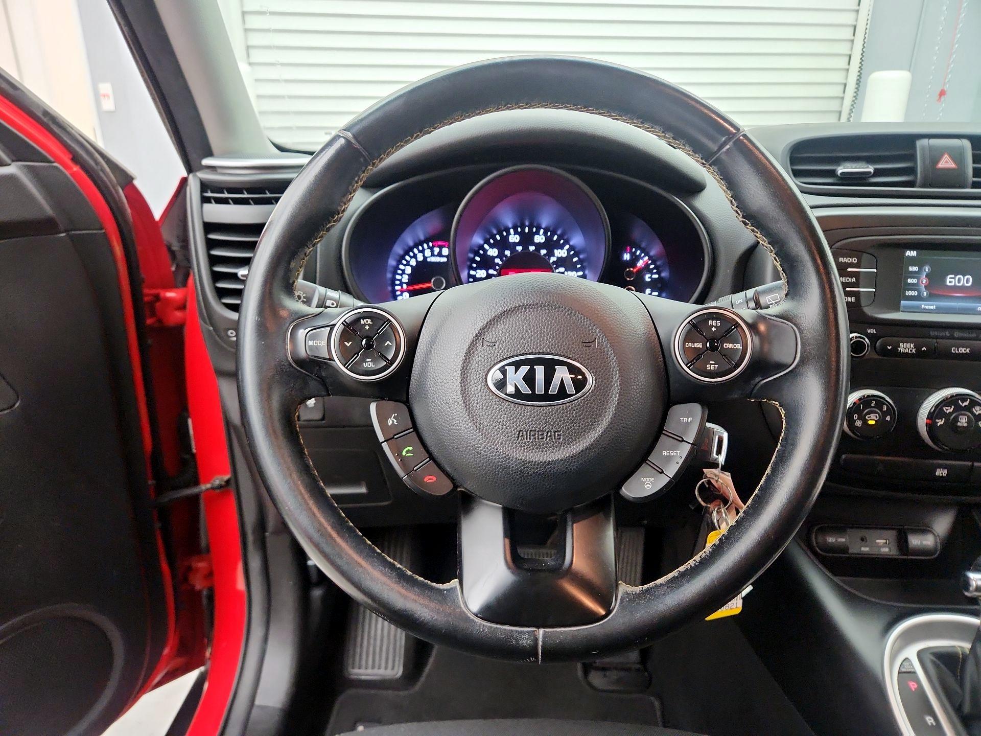 Thumbnail: 2016 Kia Soul - 10