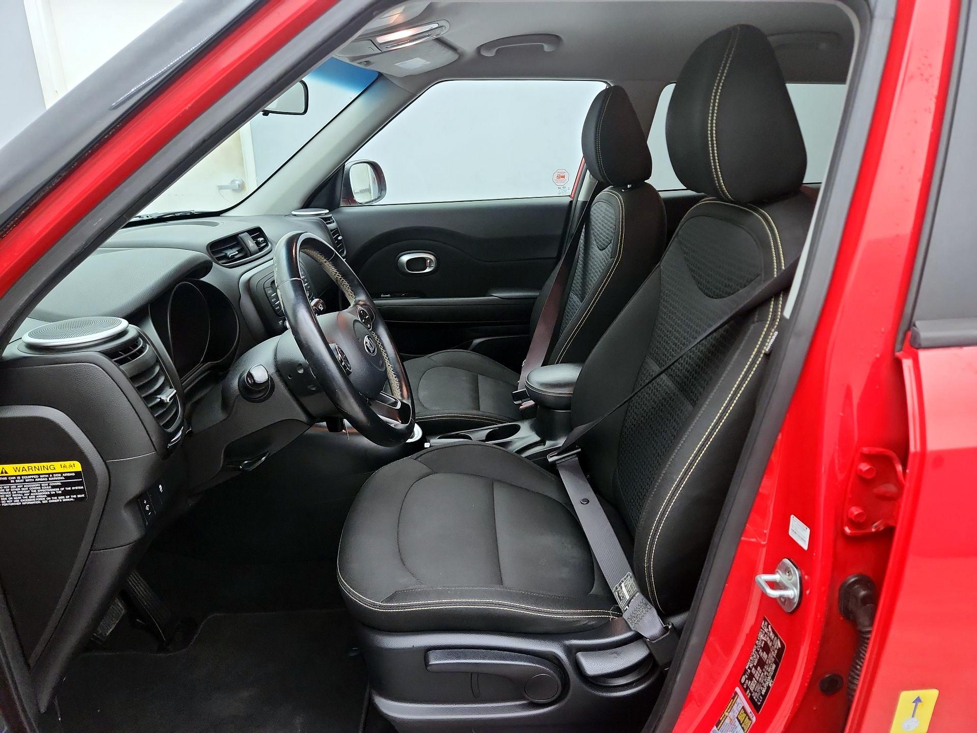 Thumbnail: 2016 Kia Soul - 11