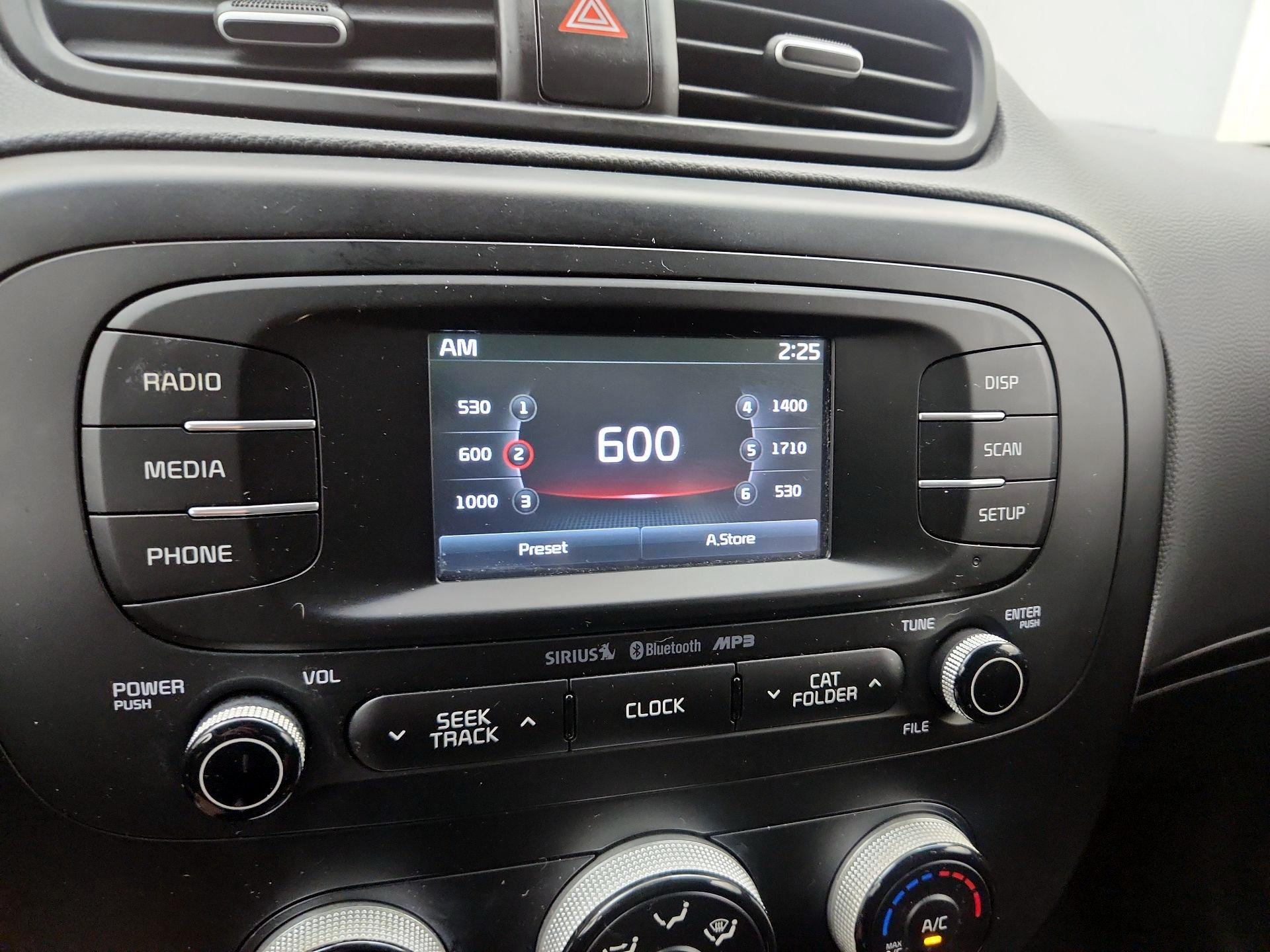 Thumbnail: 2016 Kia Soul - 15