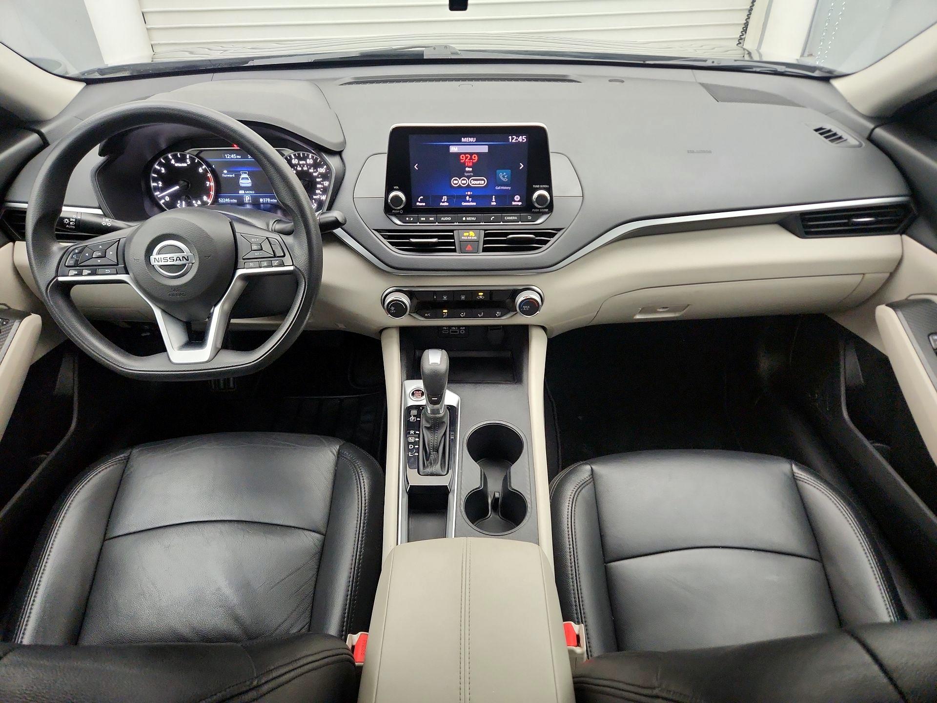 Thumbnail: 2020 Nissan Altima - 9