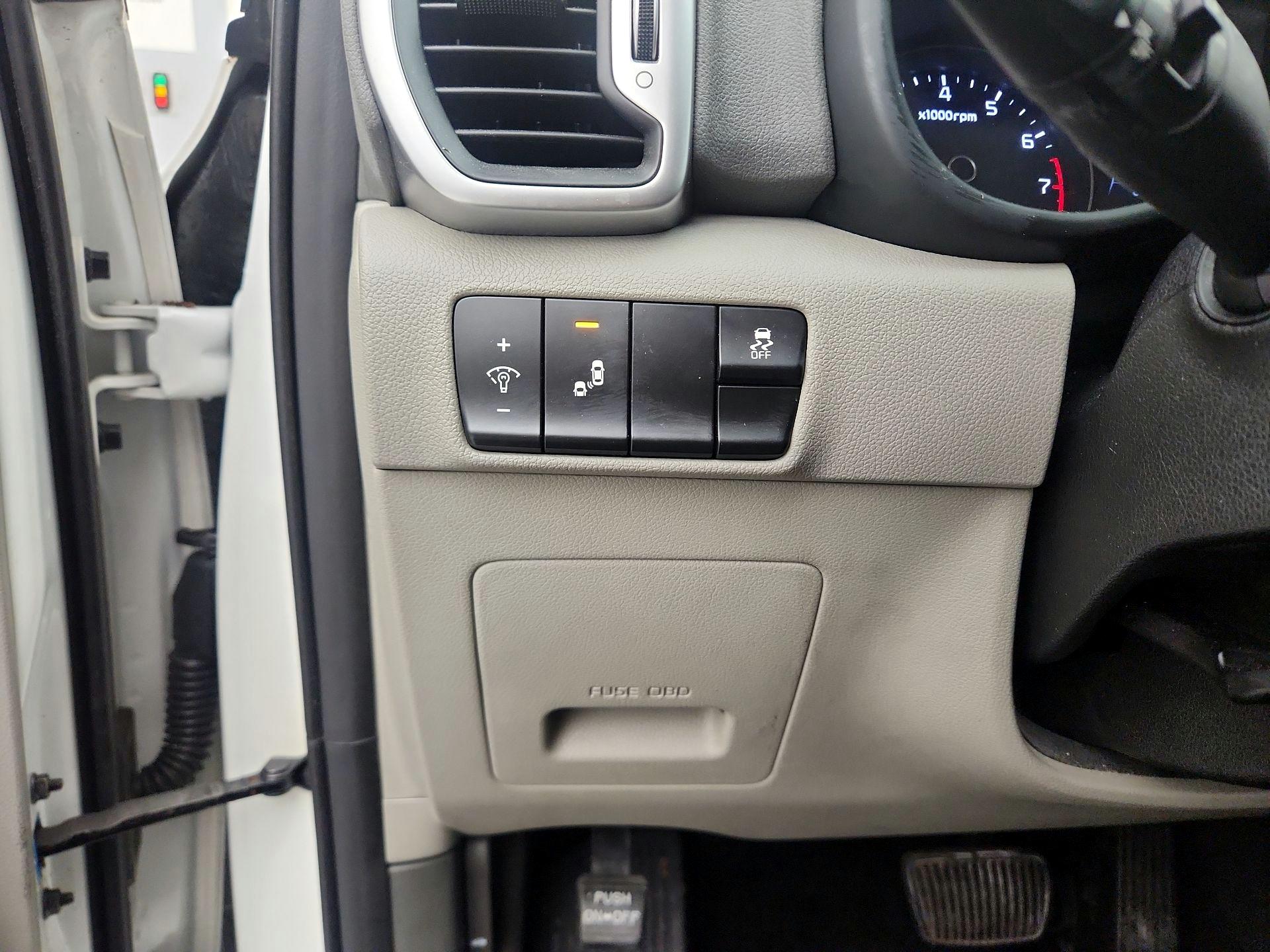 Thumbnail: 2017 Kia Sportage - 13