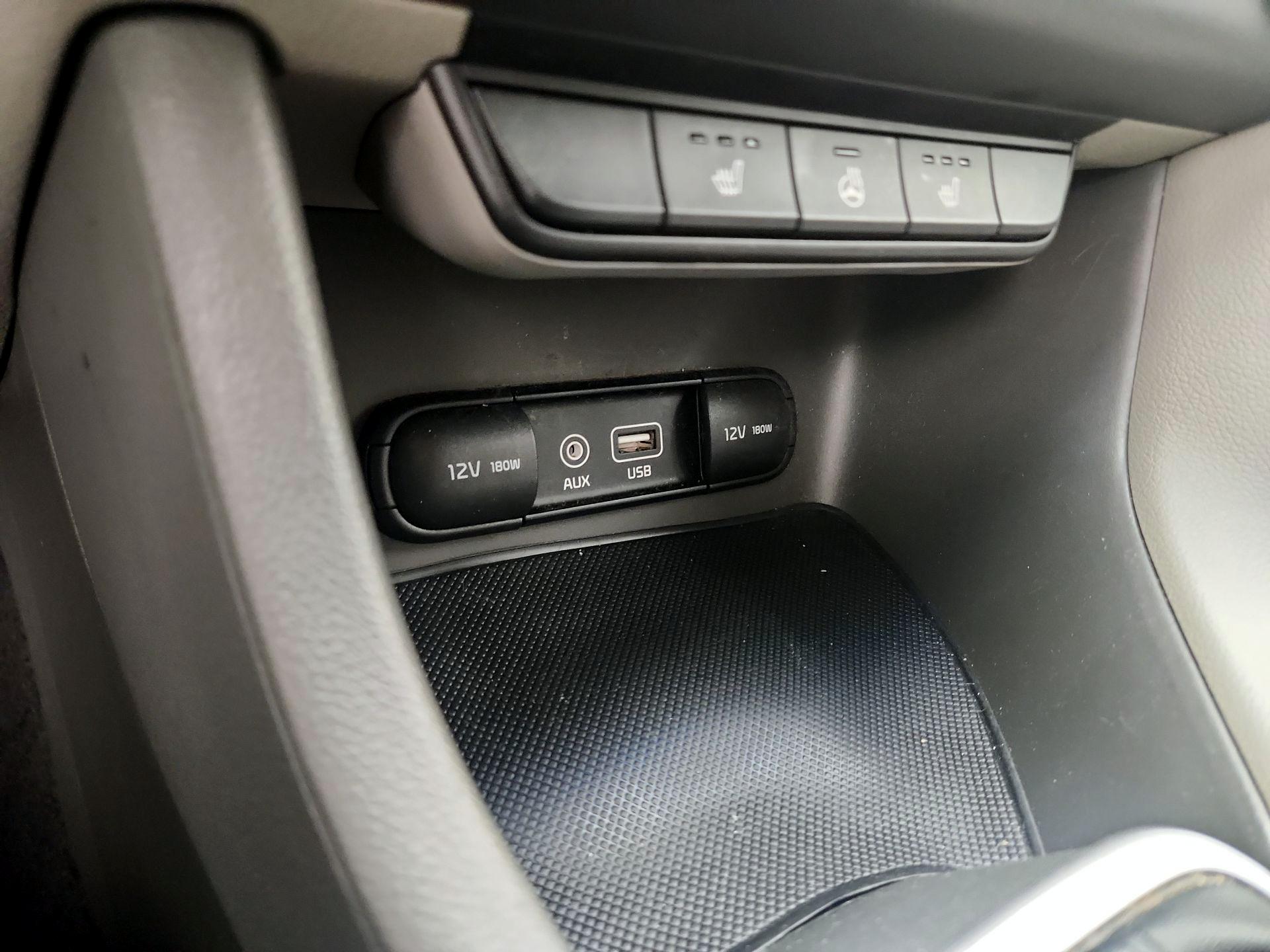 Thumbnail: 2017 Kia Sportage - 18