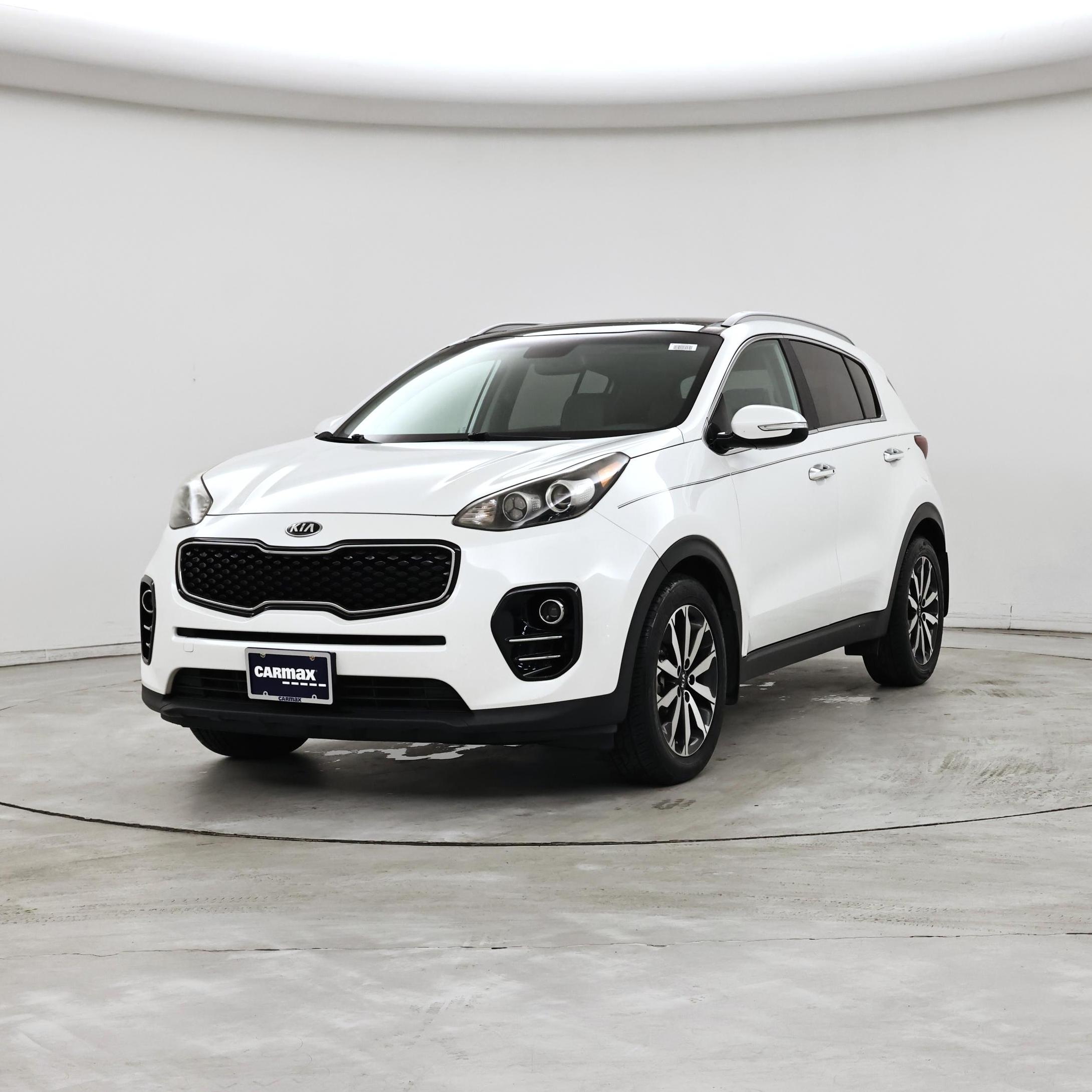 Thumbnail: 2017 Kia Sportage - 4