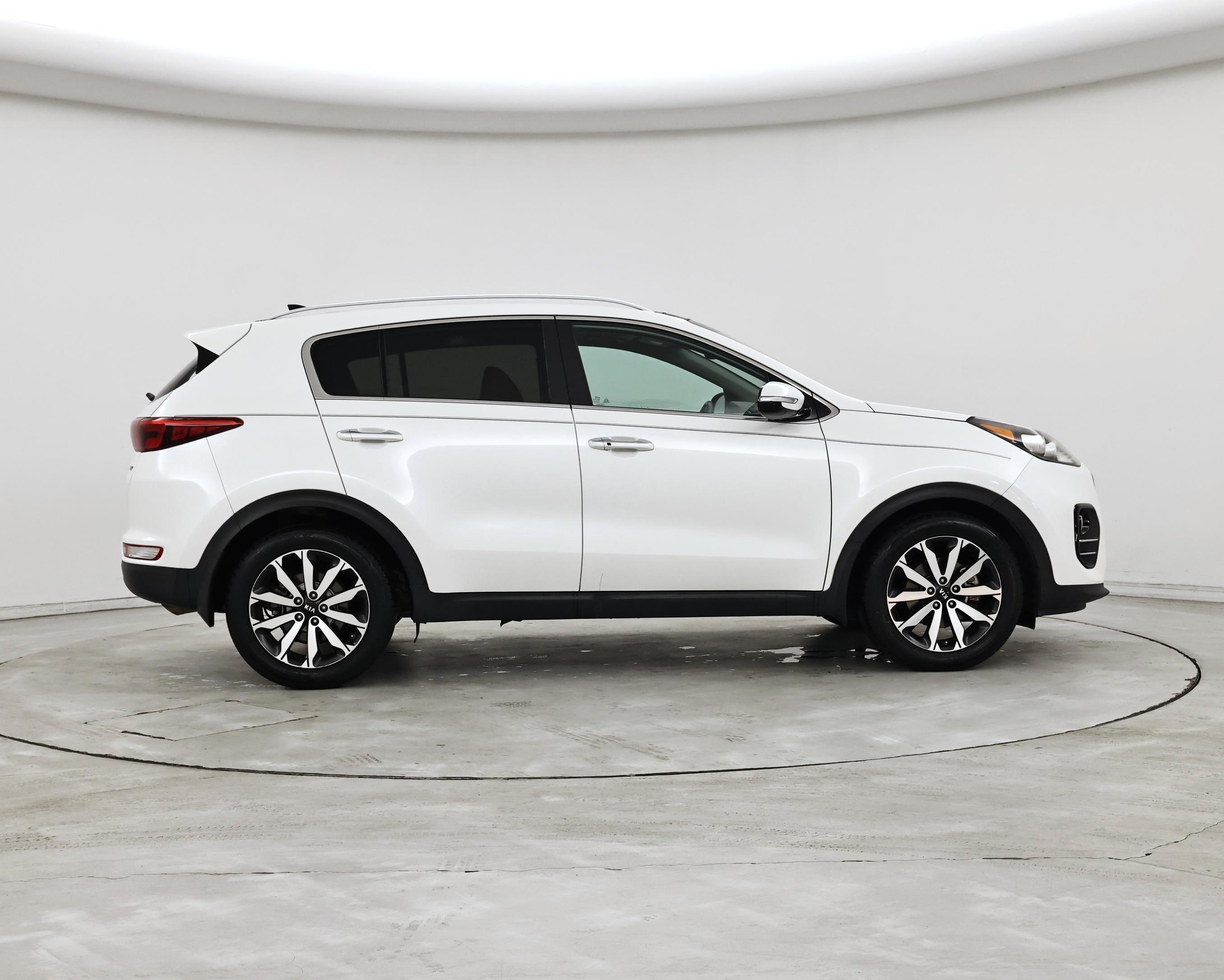 Thumbnail: 2017 Kia Sportage - 7