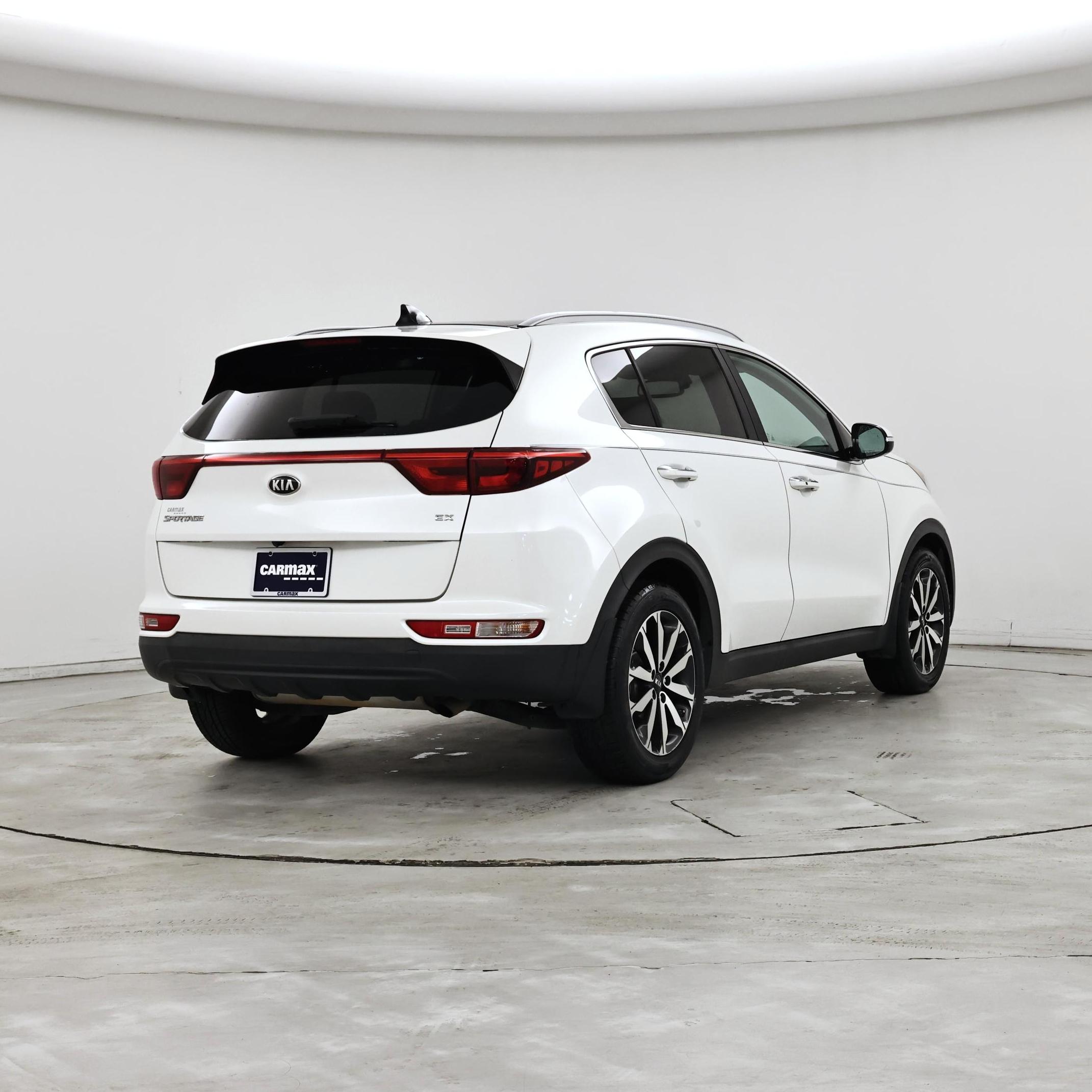 Thumbnail: 2017 Kia Sportage - 8