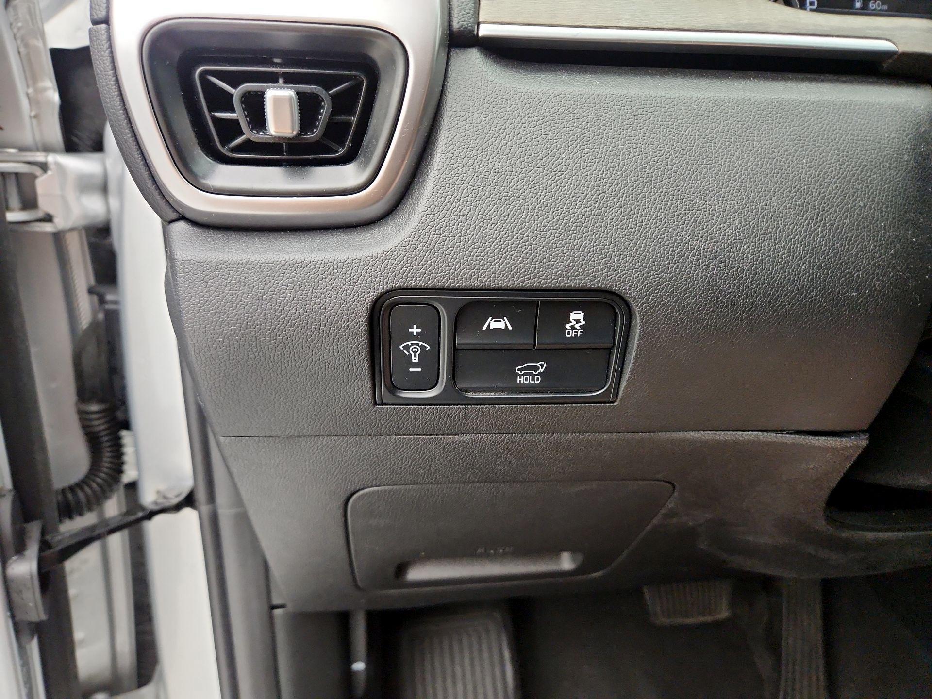 Thumbnail: 2022 Kia Sorento - 13