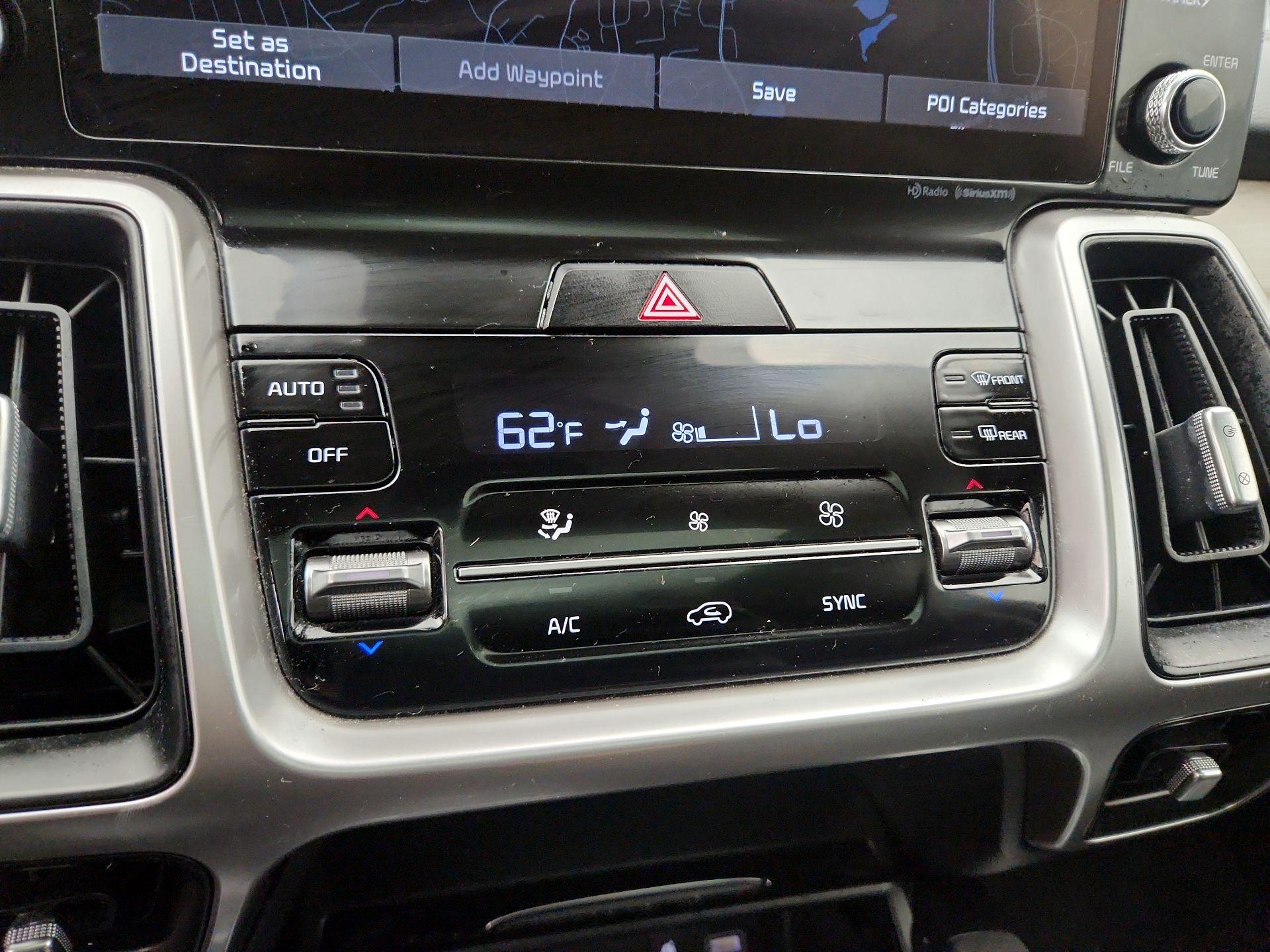 Thumbnail: 2022 Kia Sorento - 17