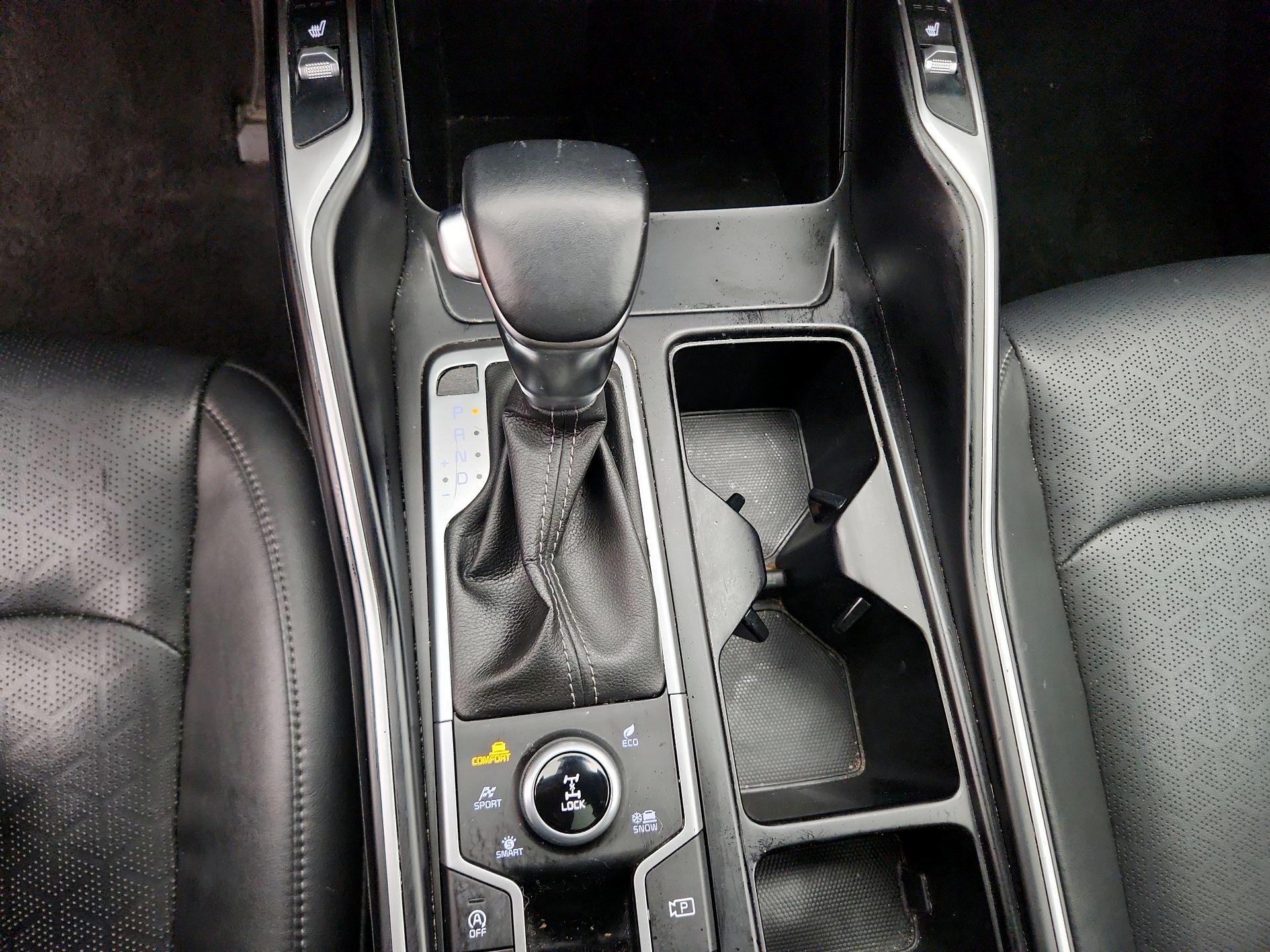 Thumbnail: 2022 Kia Sorento - 18