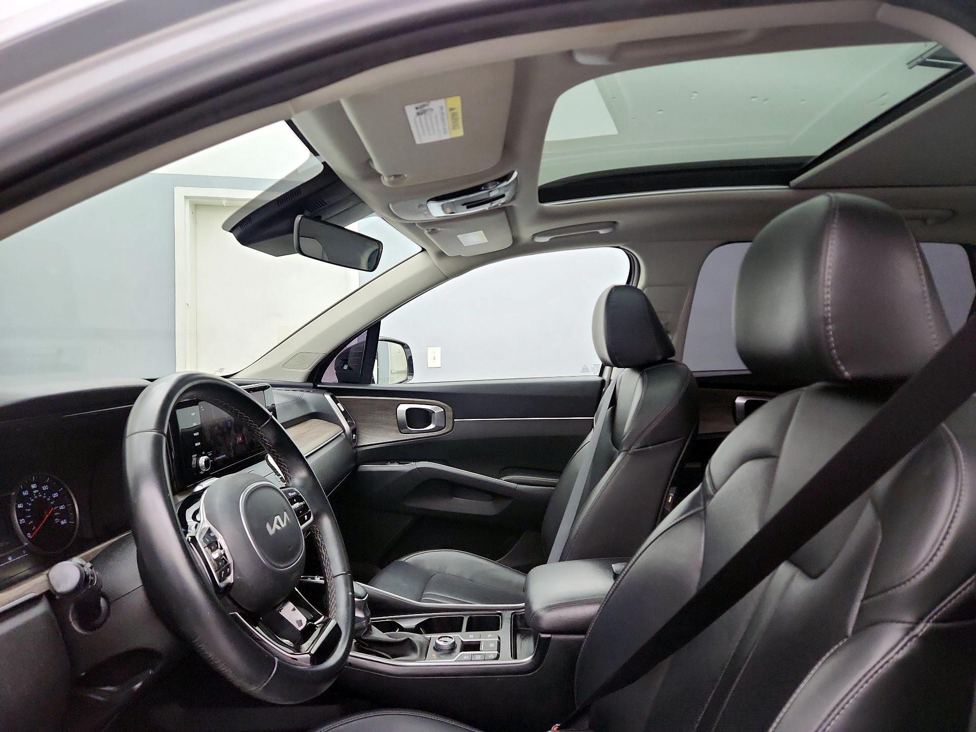 Thumbnail: 2022 Kia Sorento - 20