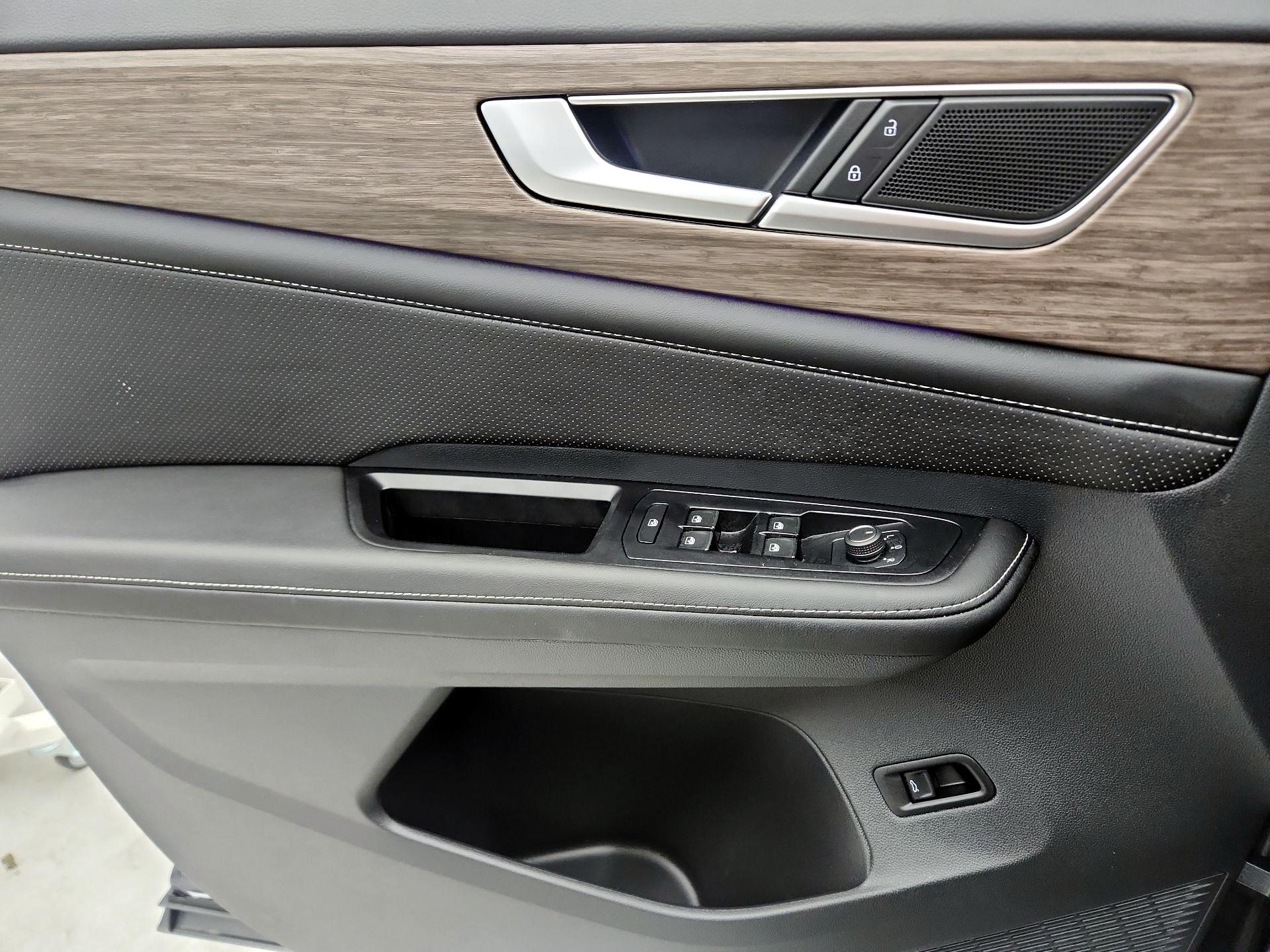 Thumbnail: 2024 Volkswagen Atlas - 12