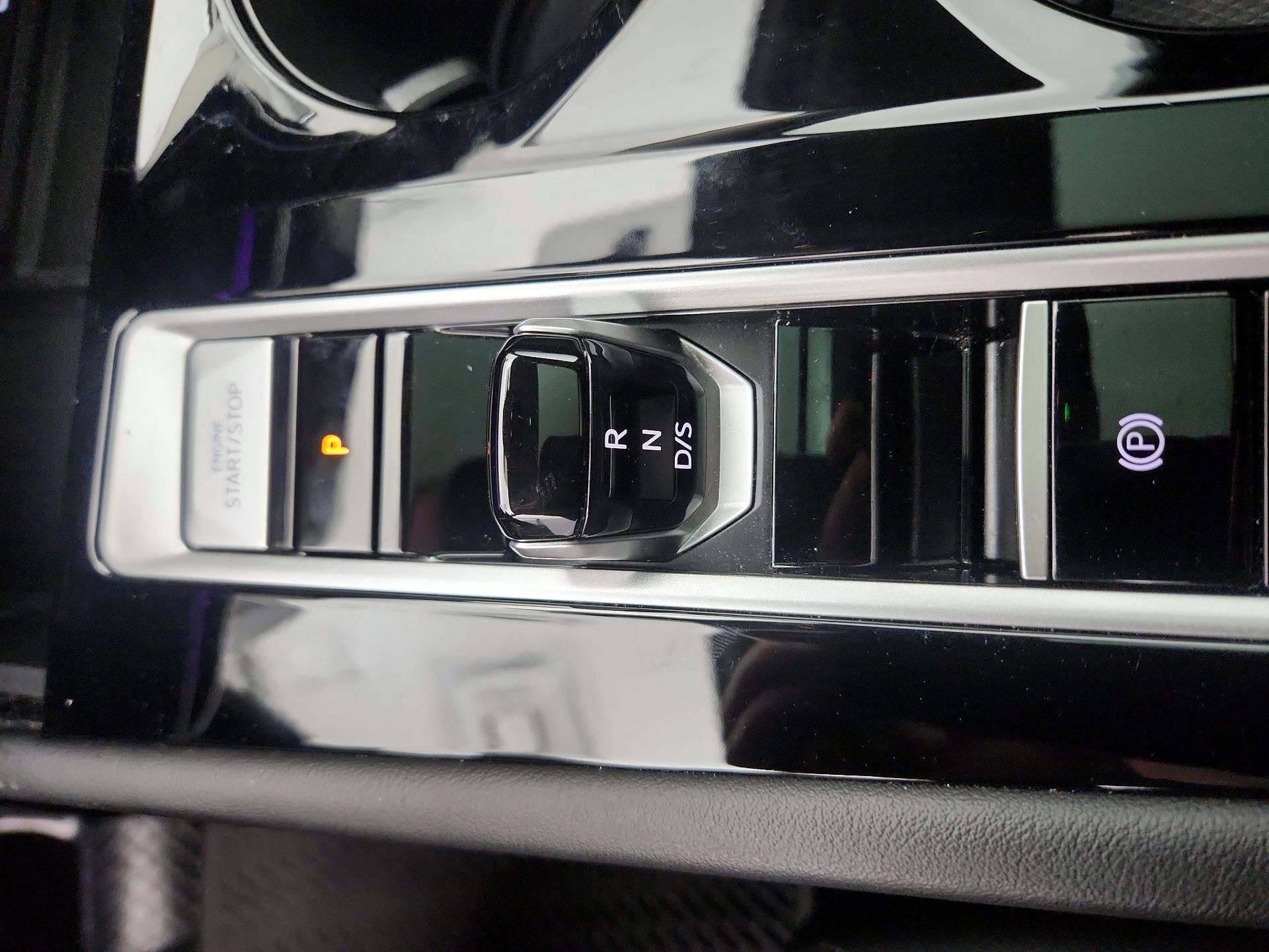 Thumbnail: 2024 Volkswagen Atlas - 18