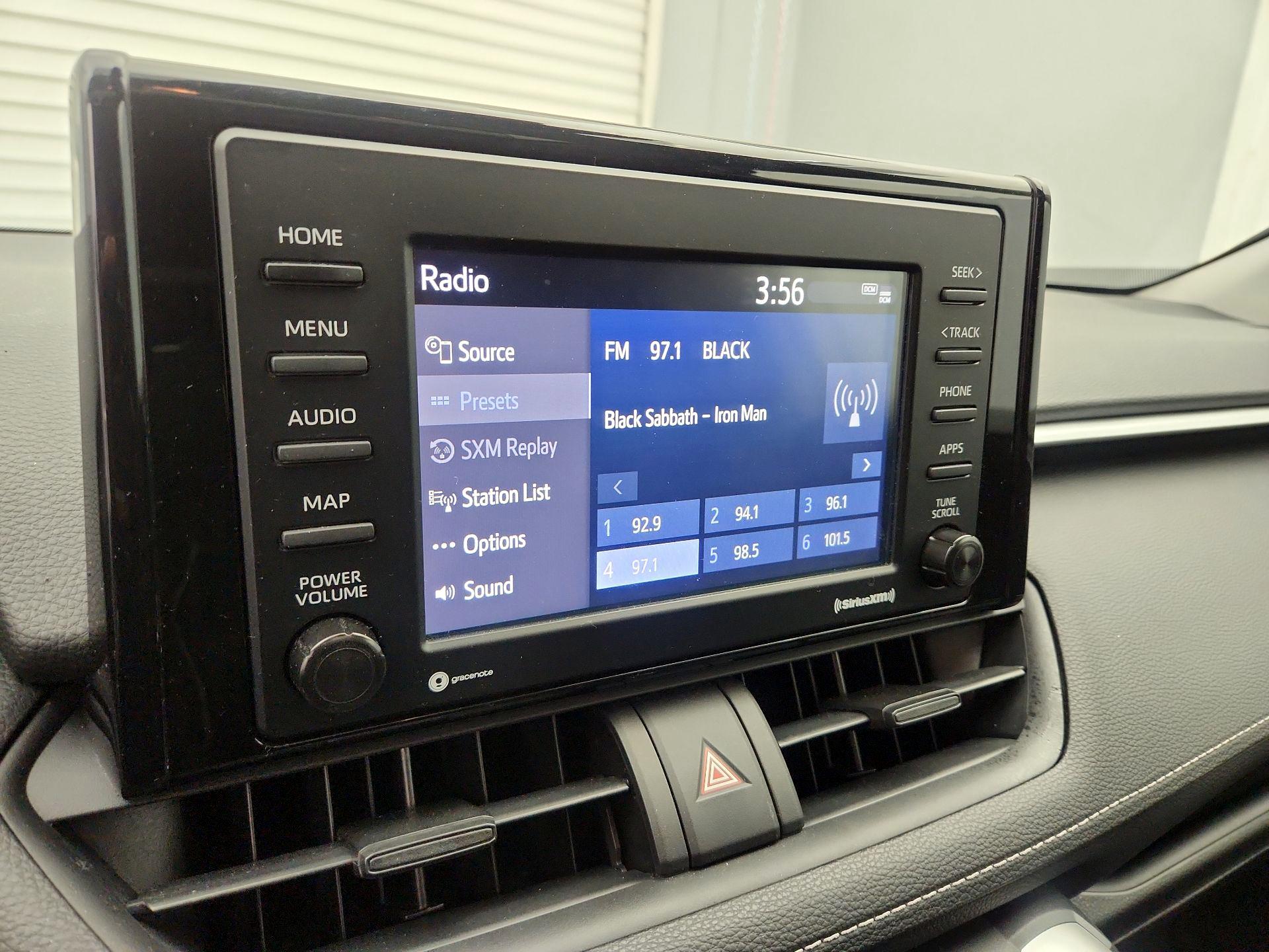 Thumbnail: 2021 Toyota RAV4 - 15