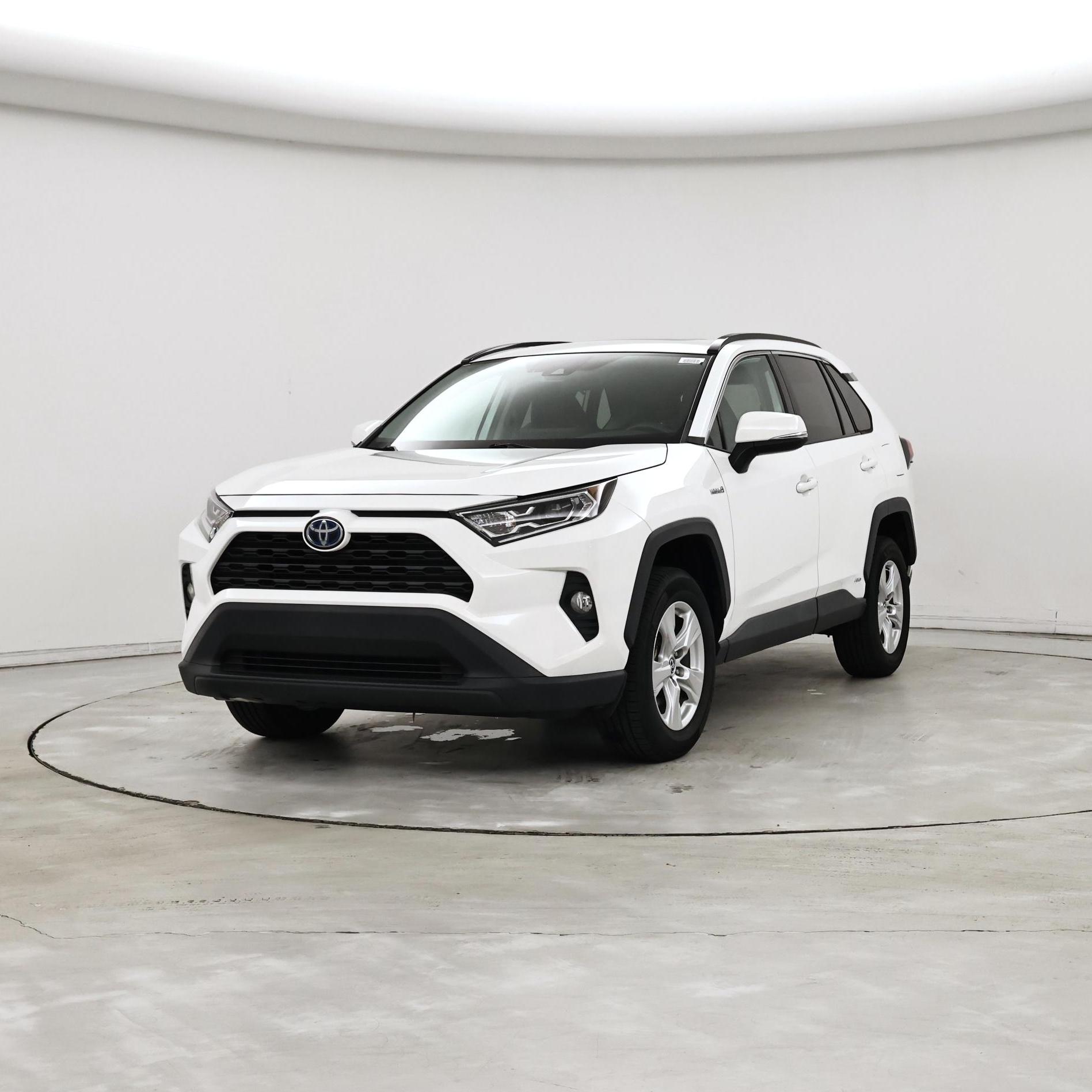 Thumbnail: 2021 Toyota RAV4 - 4