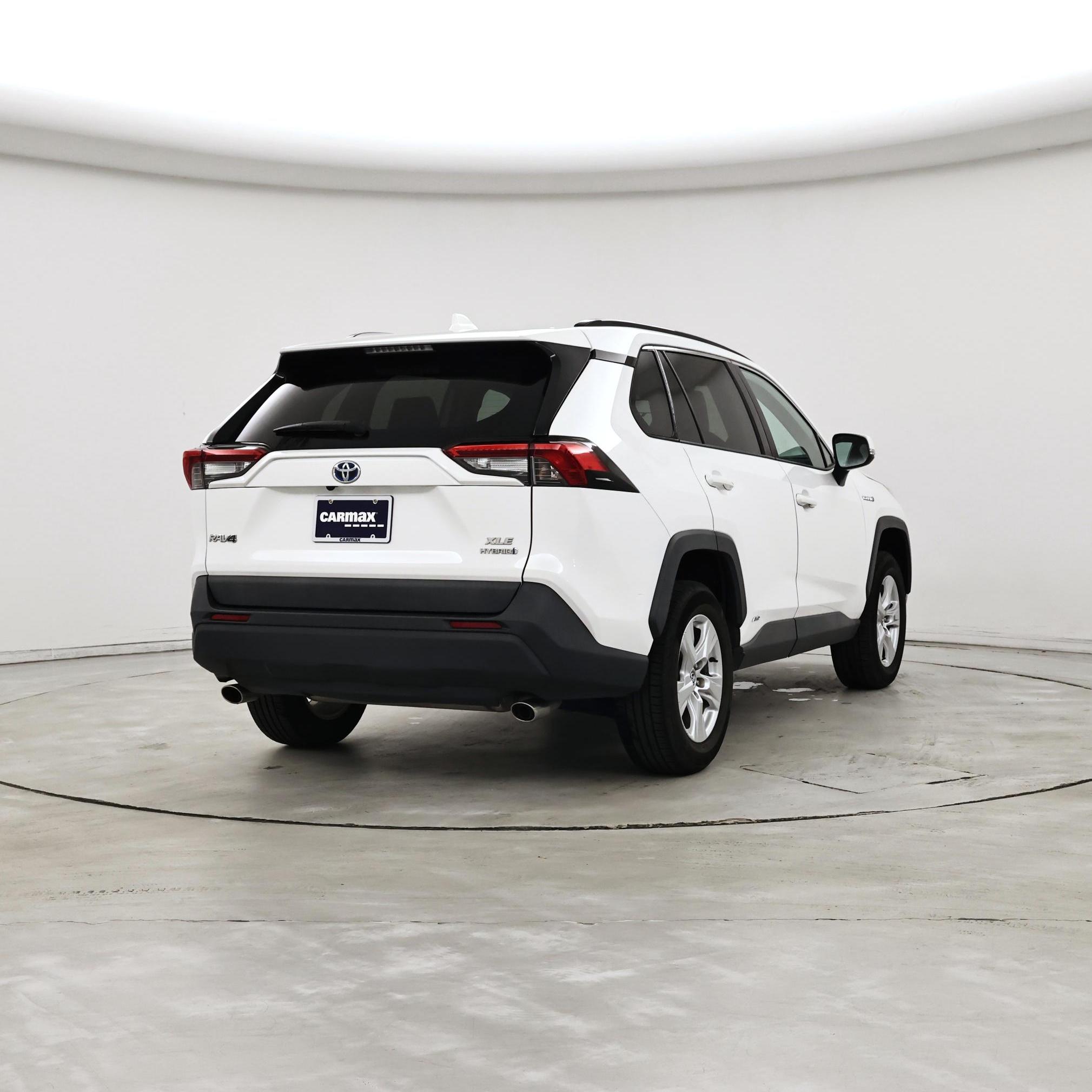 Thumbnail: 2021 Toyota RAV4 - 8
