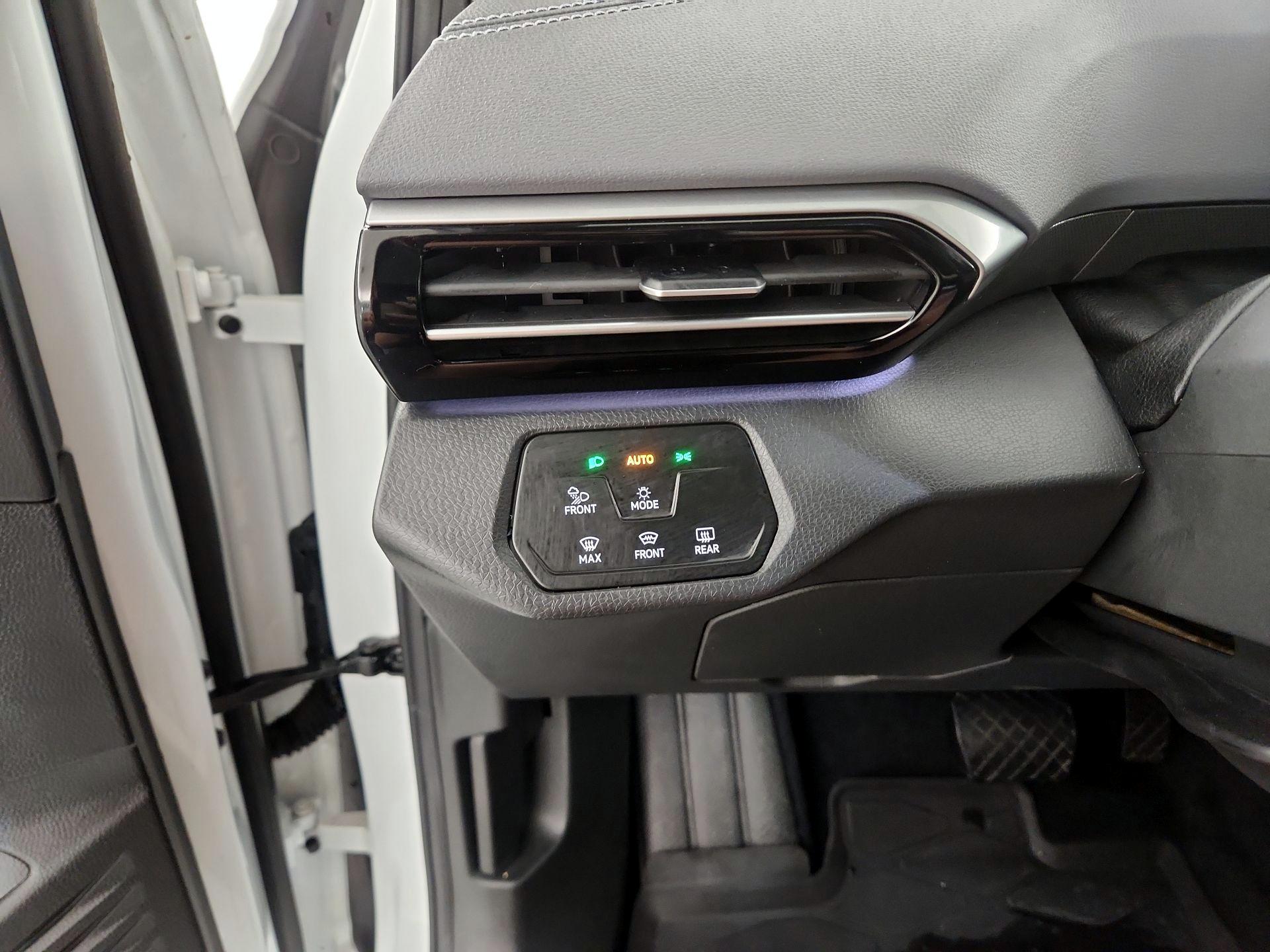 Thumbnail: 2023 Volkswagen ID.4 - 13