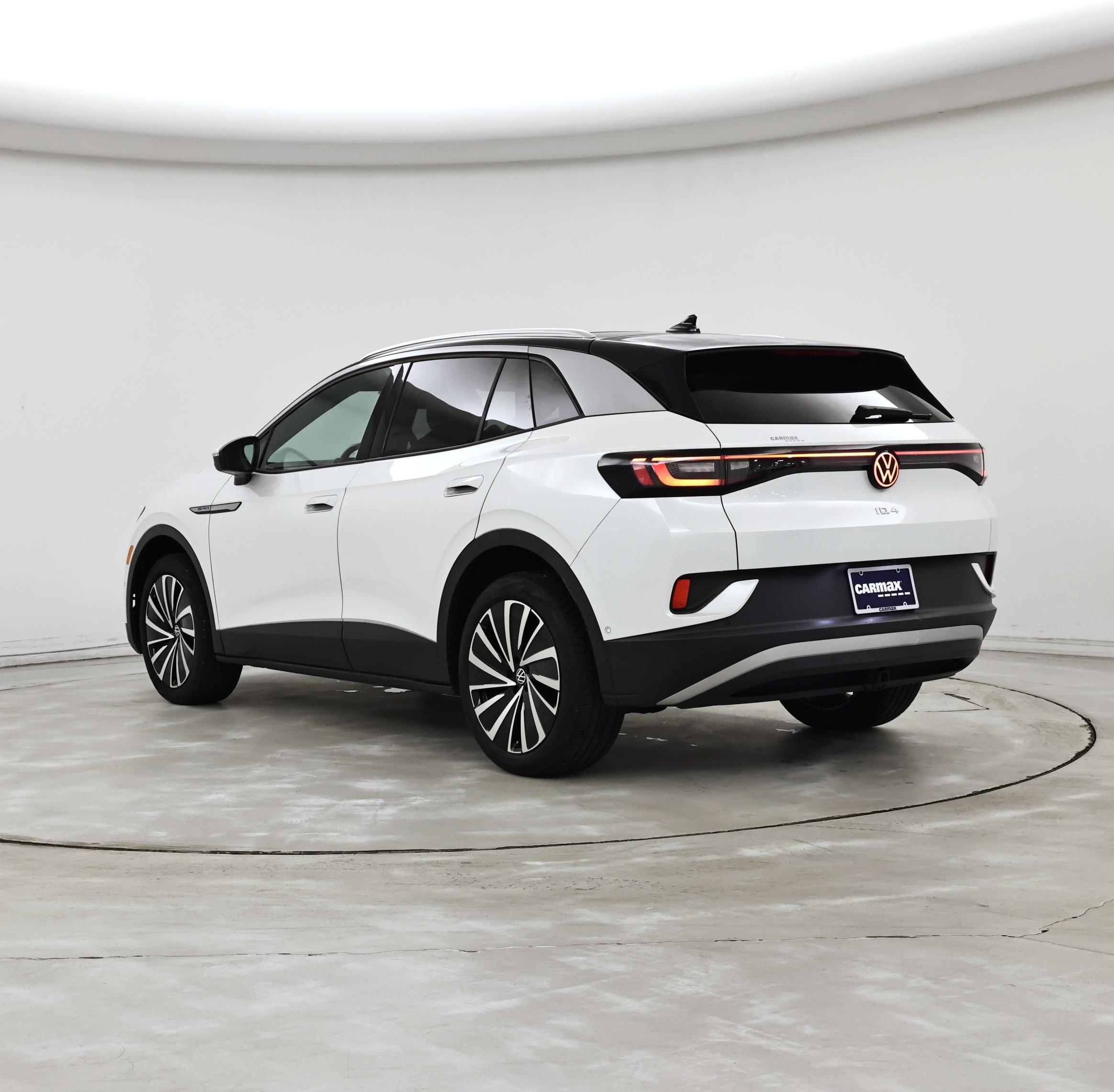 Thumbnail: 2023 Volkswagen ID.4 - 2