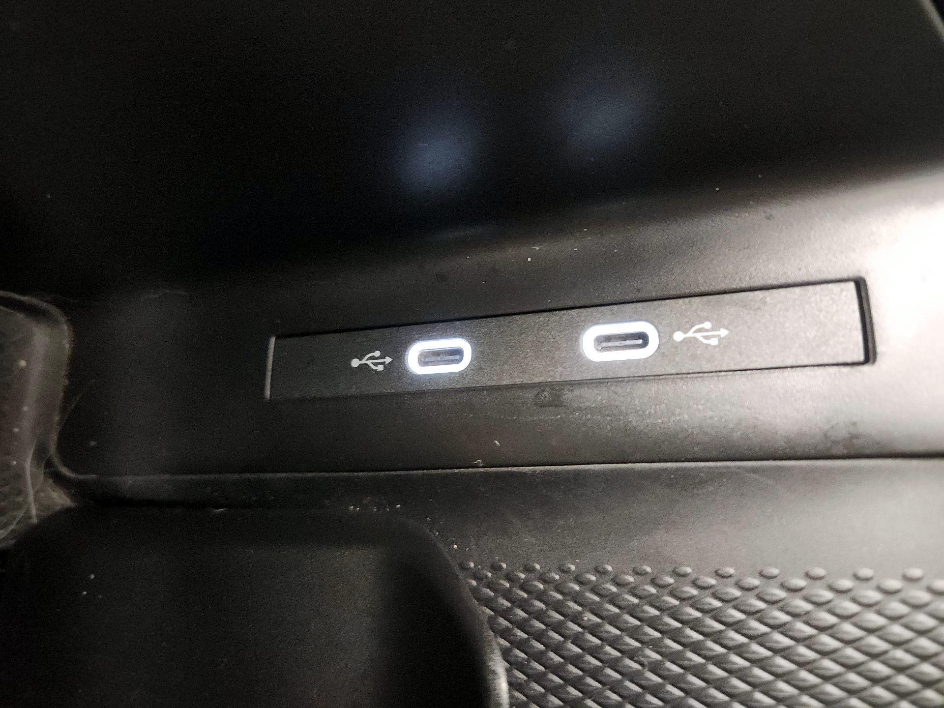 Thumbnail: 2023 Volkswagen ID.4 - 19