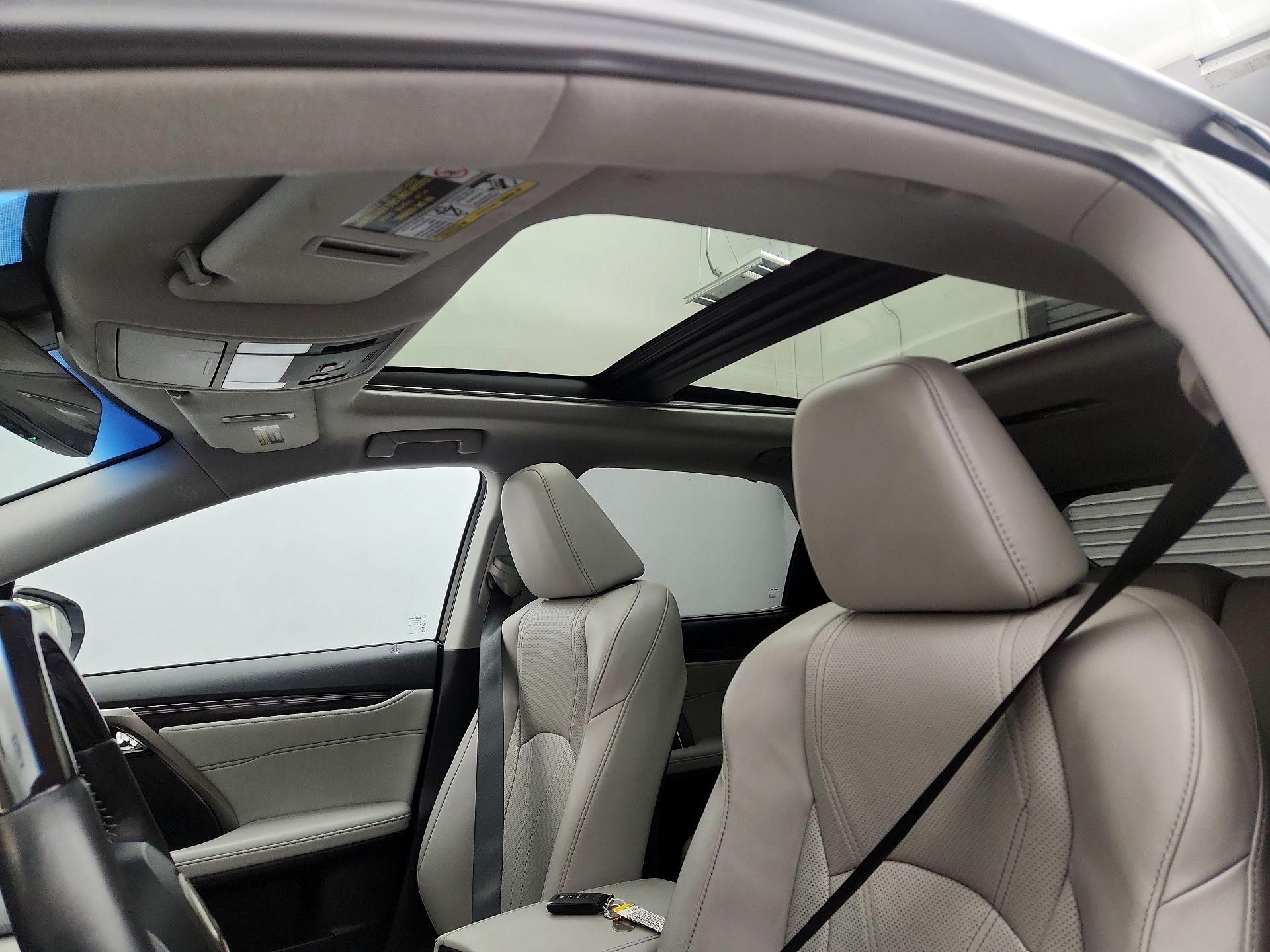 Thumbnail: 2017 Lexus RX - 18