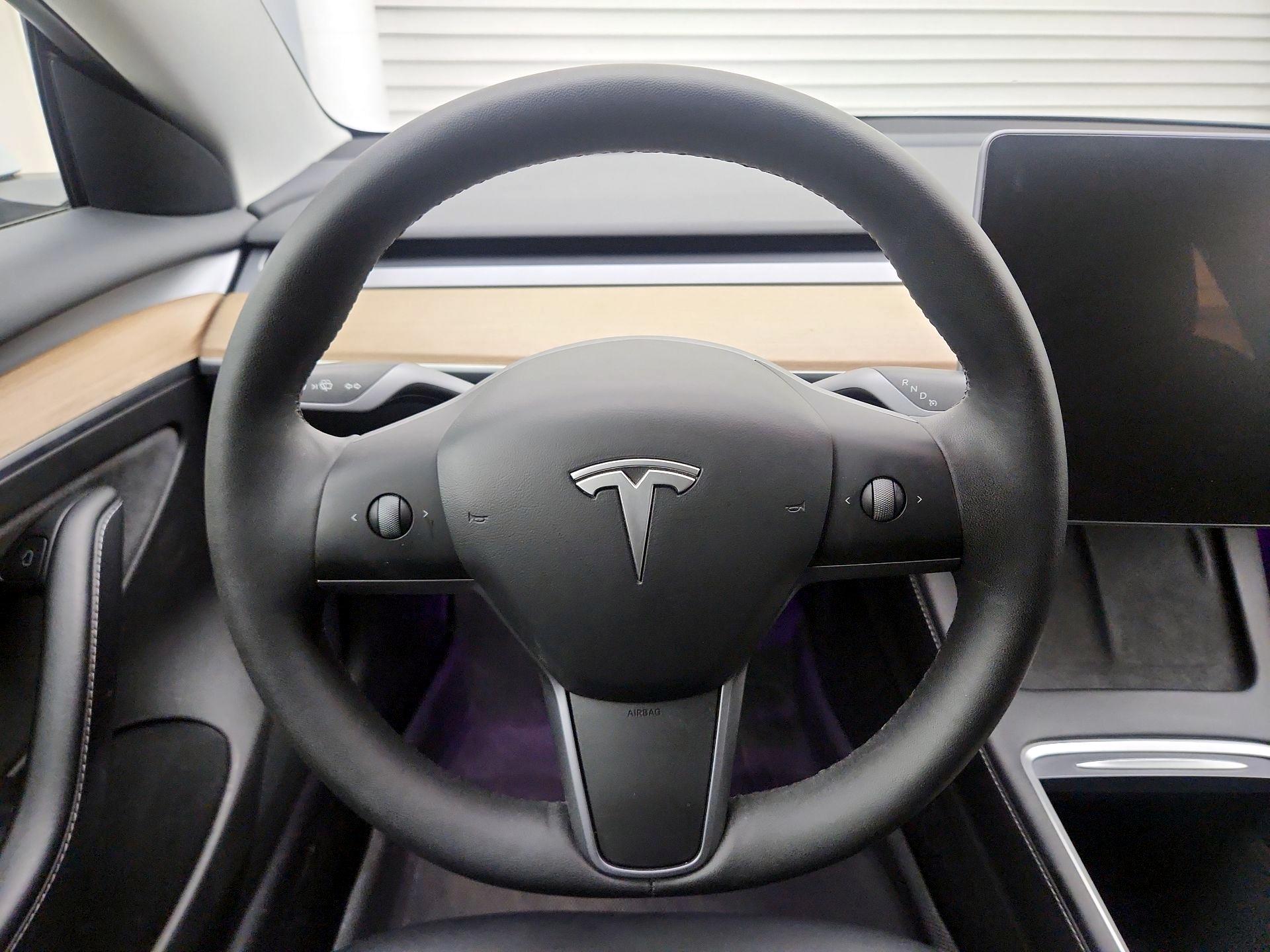 Thumbnail: 2022 Tesla Model 3 - 10