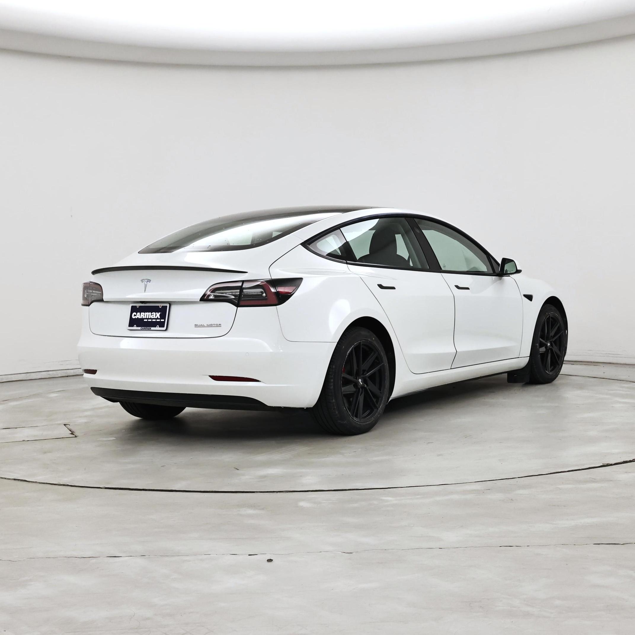 Thumbnail: 2022 Tesla Model 3 - 8