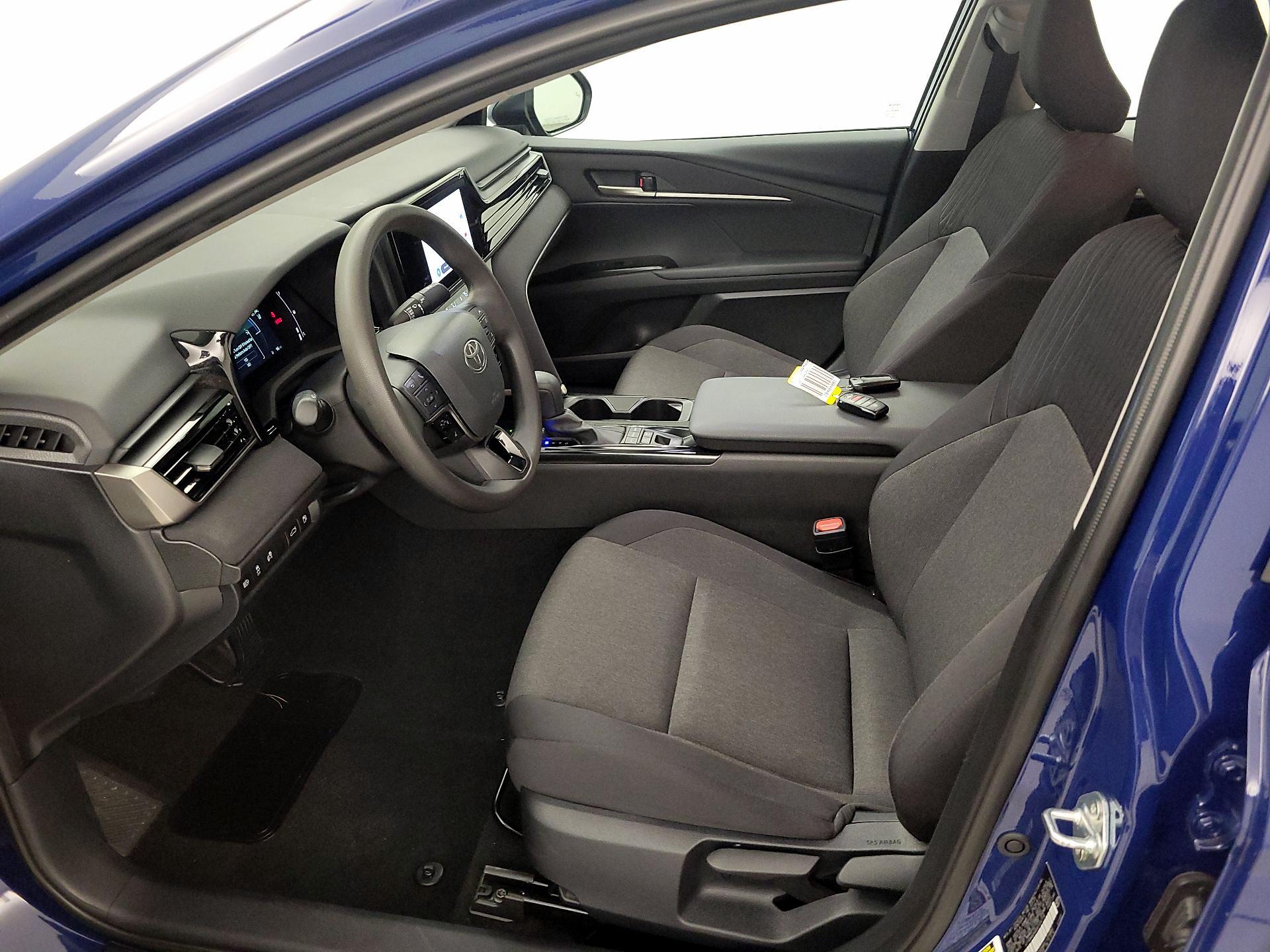 Thumbnail: 2025 Toyota Camry - 11