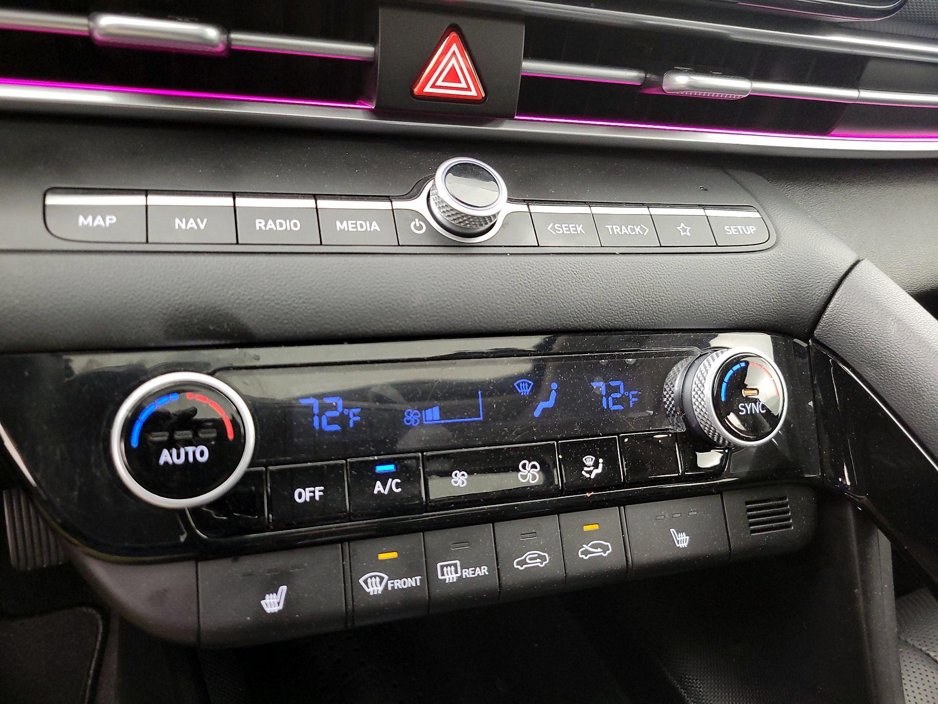 Thumbnail: 2023 Hyundai Elantra - 17