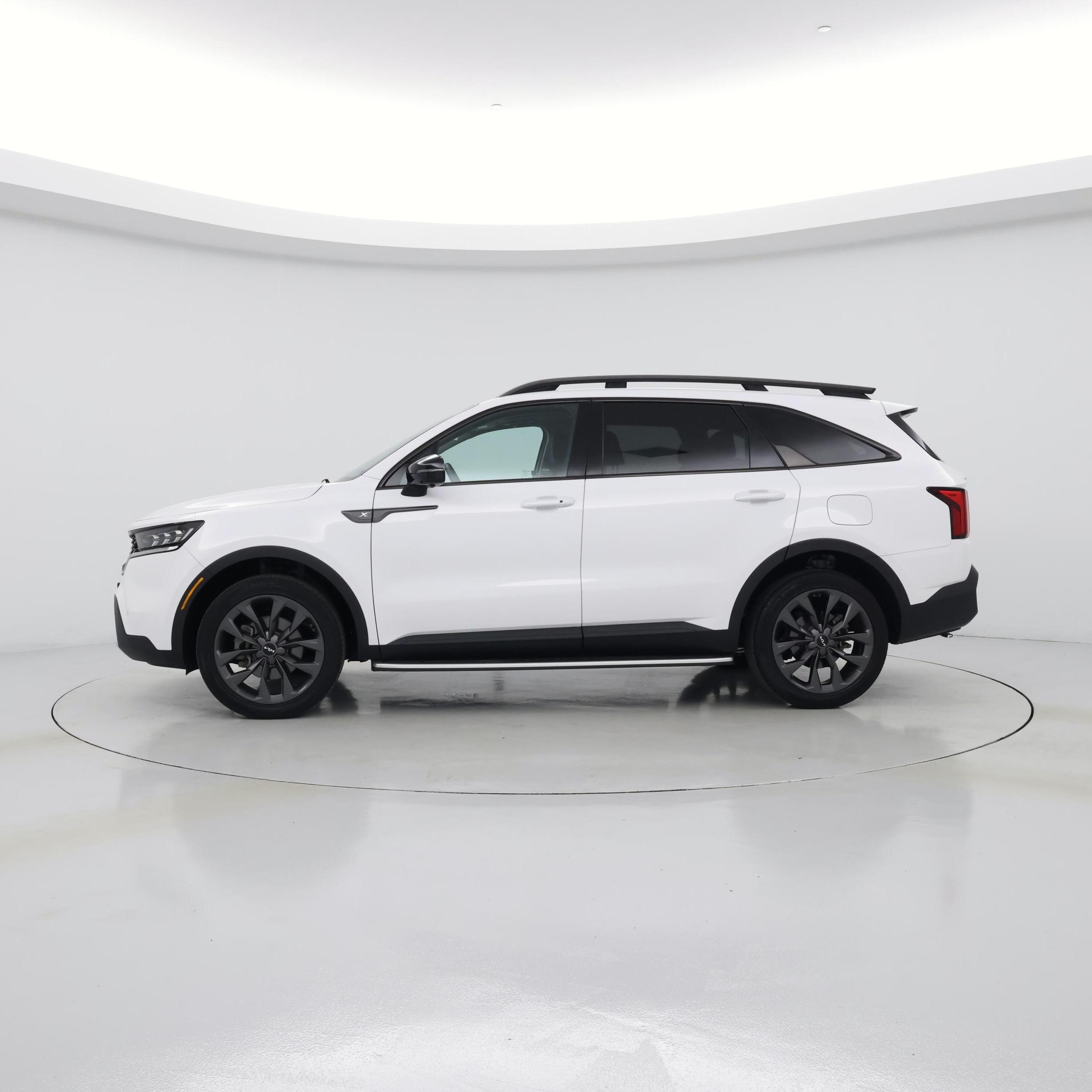 Thumbnail: 2022 Kia Sorento - 3